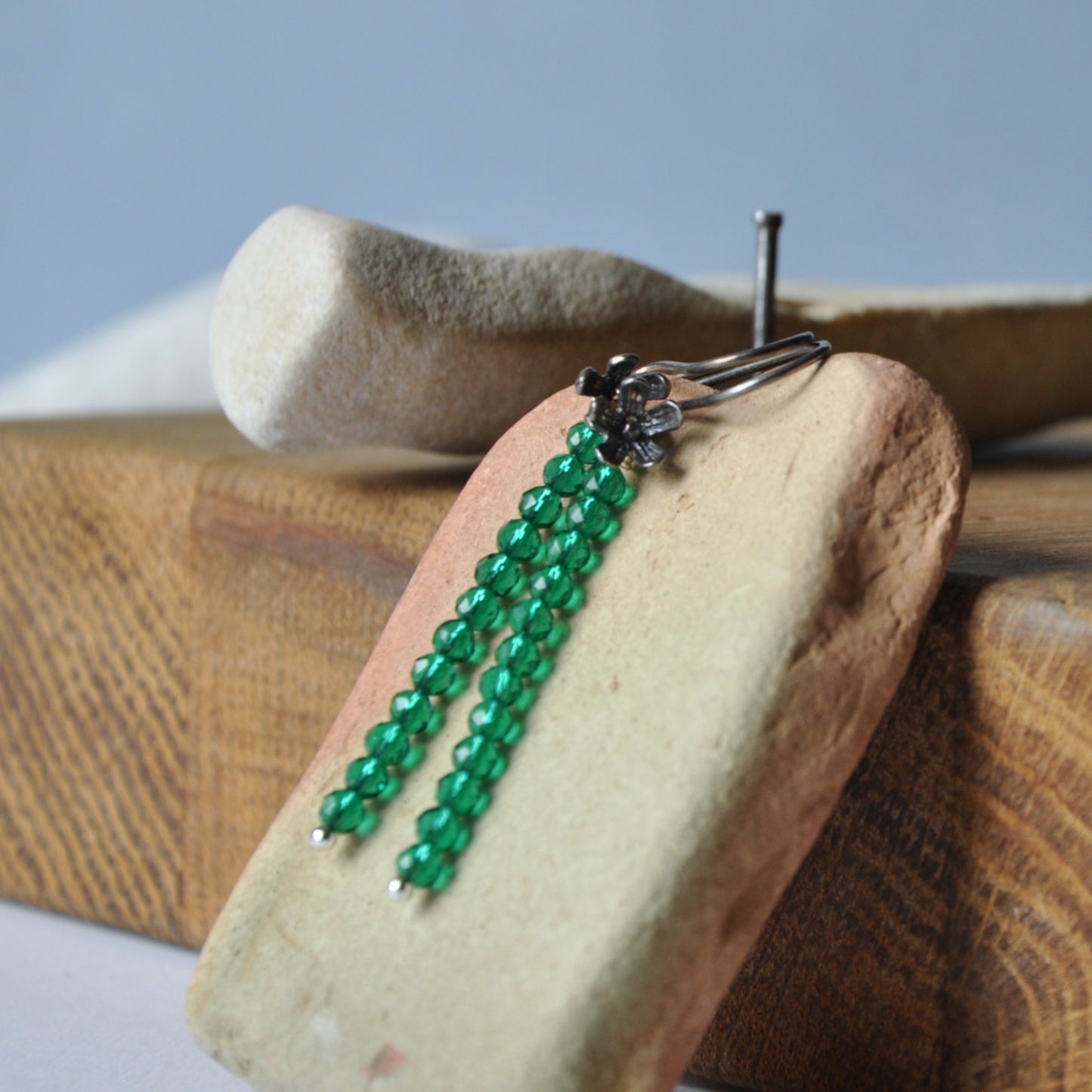 Earrings made of silver and faceted spinel beads 'Spinel Stalks'