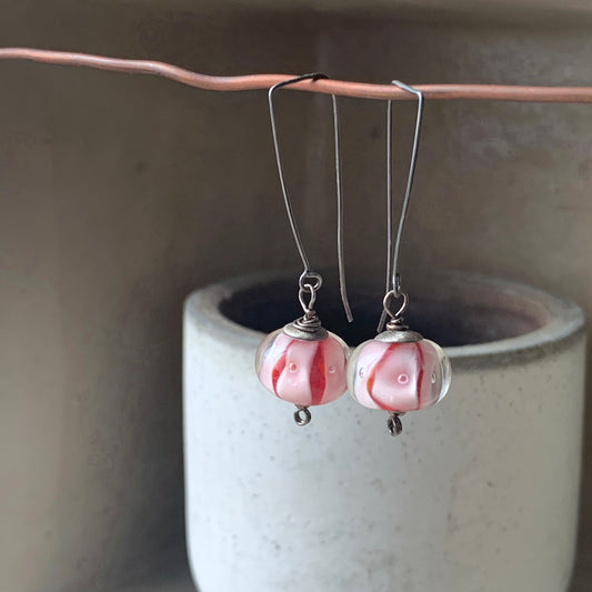 Silver earrings with glass rondelles in powder pink 'Candy Shop'