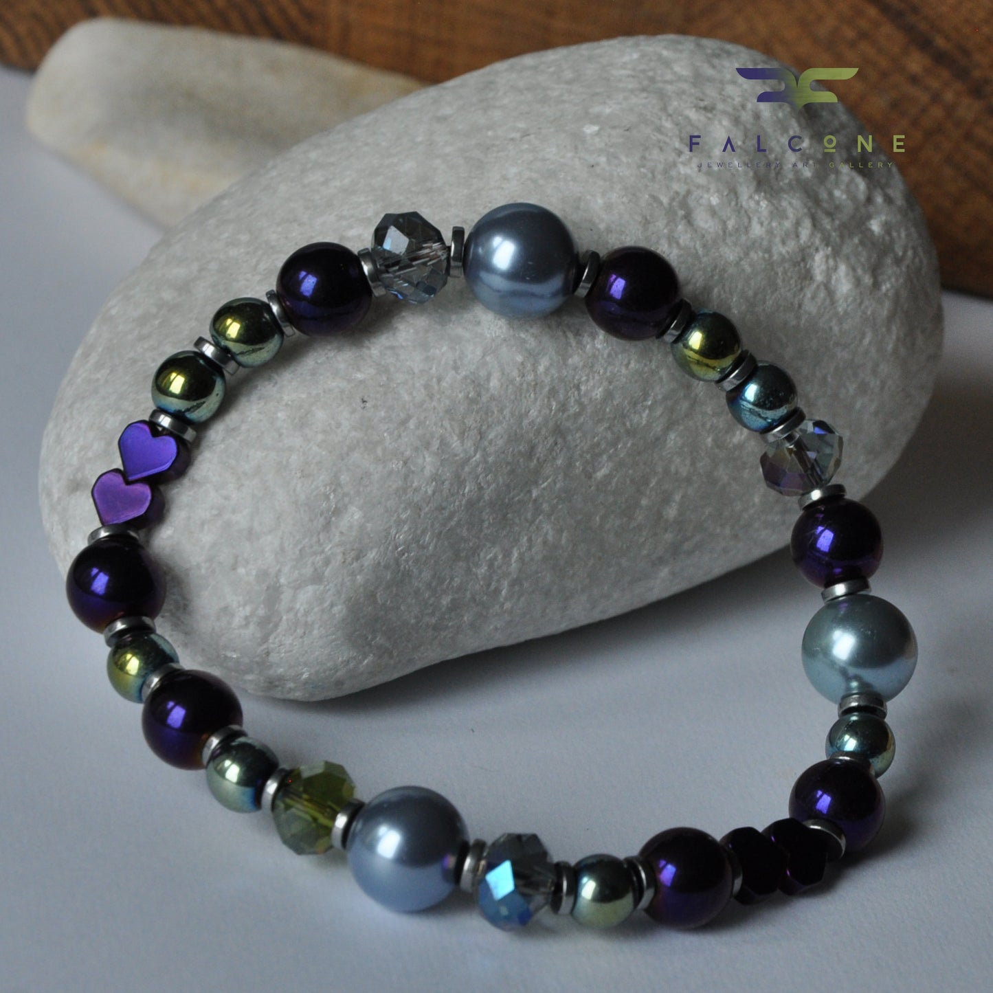 Bracelet with hematite, glass pearls and crystal rondelles 'Eggplant Hearts'