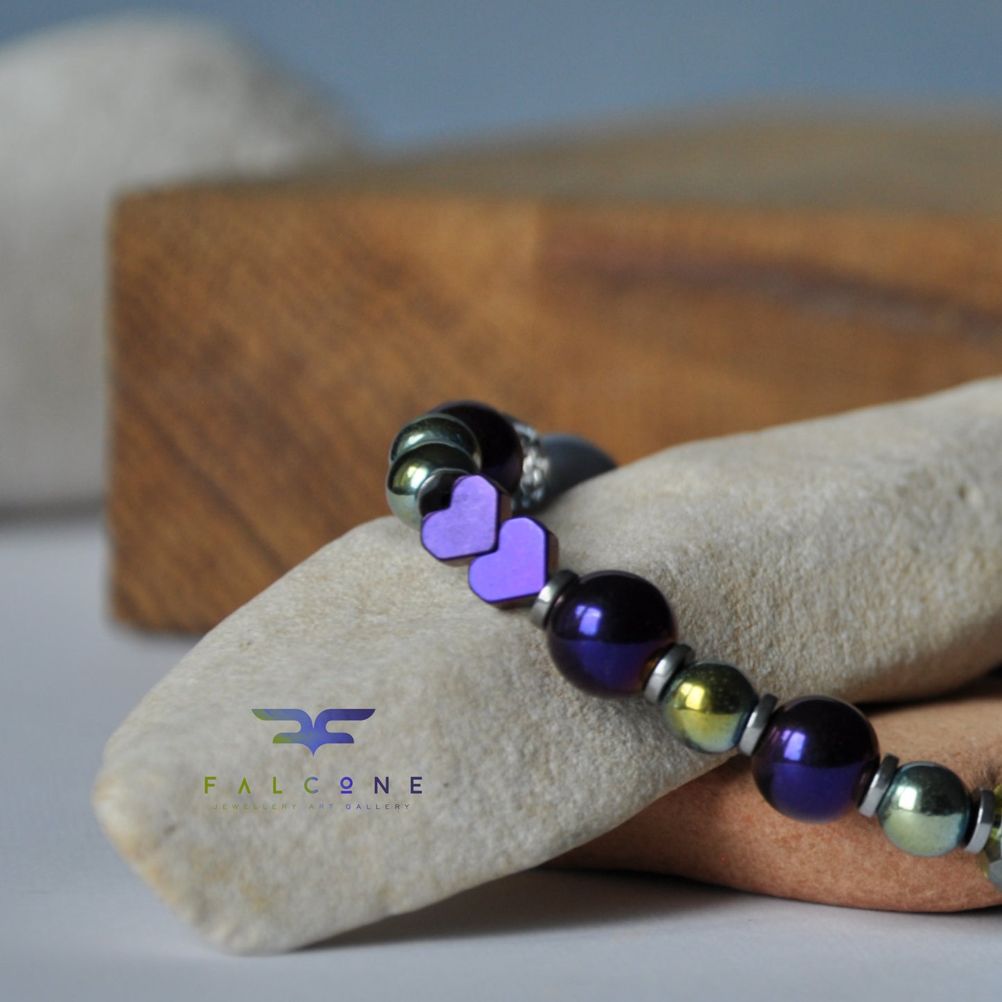 Pulsera con hematites, perlas de cristal y rondelles de cristal 'Corazones de berenjena'