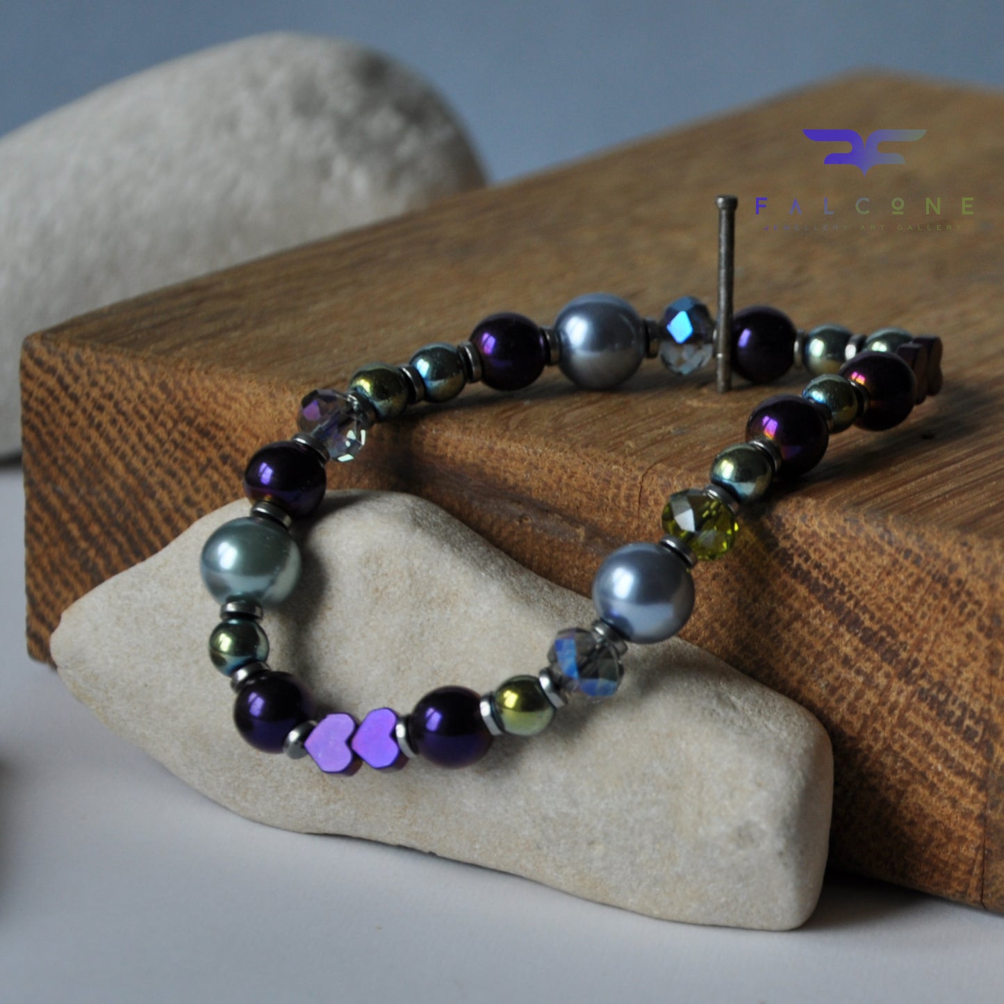 Bracelet with hematite, glass pearls and crystal rondelles 'Eggplant Hearts'