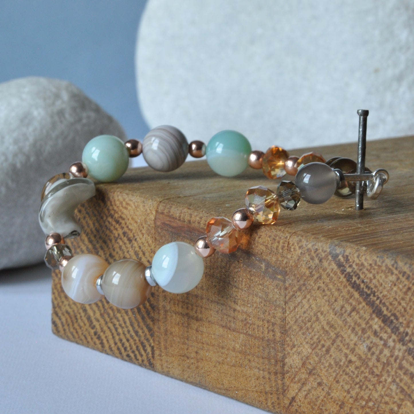 Elegant bracelet of silver, agates, smoky quartz and Venetian glass 'Capuccino'