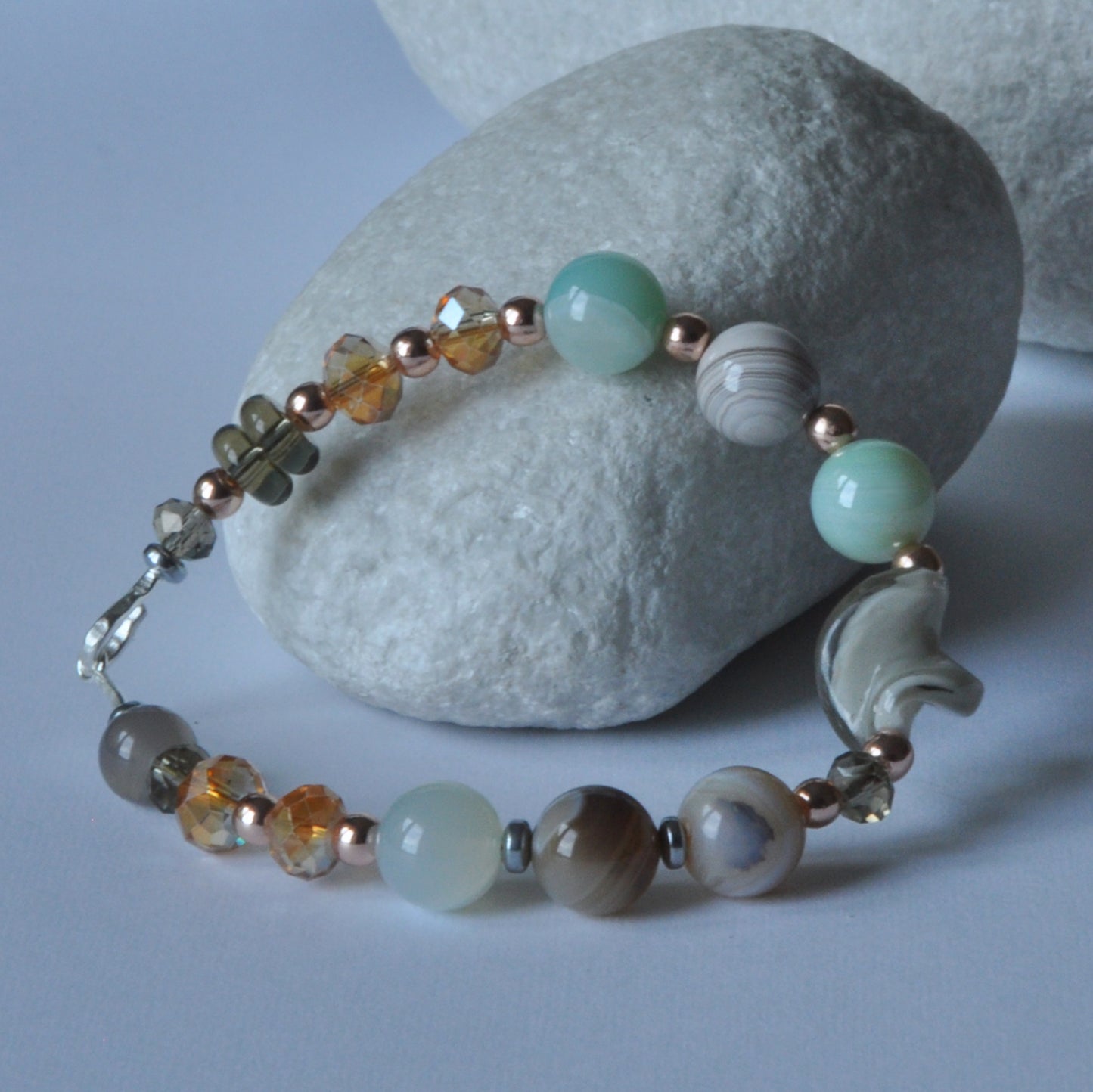 Elegant bracelet of silver, agates, smoky quartz and Venetian glass 'Capuccino'