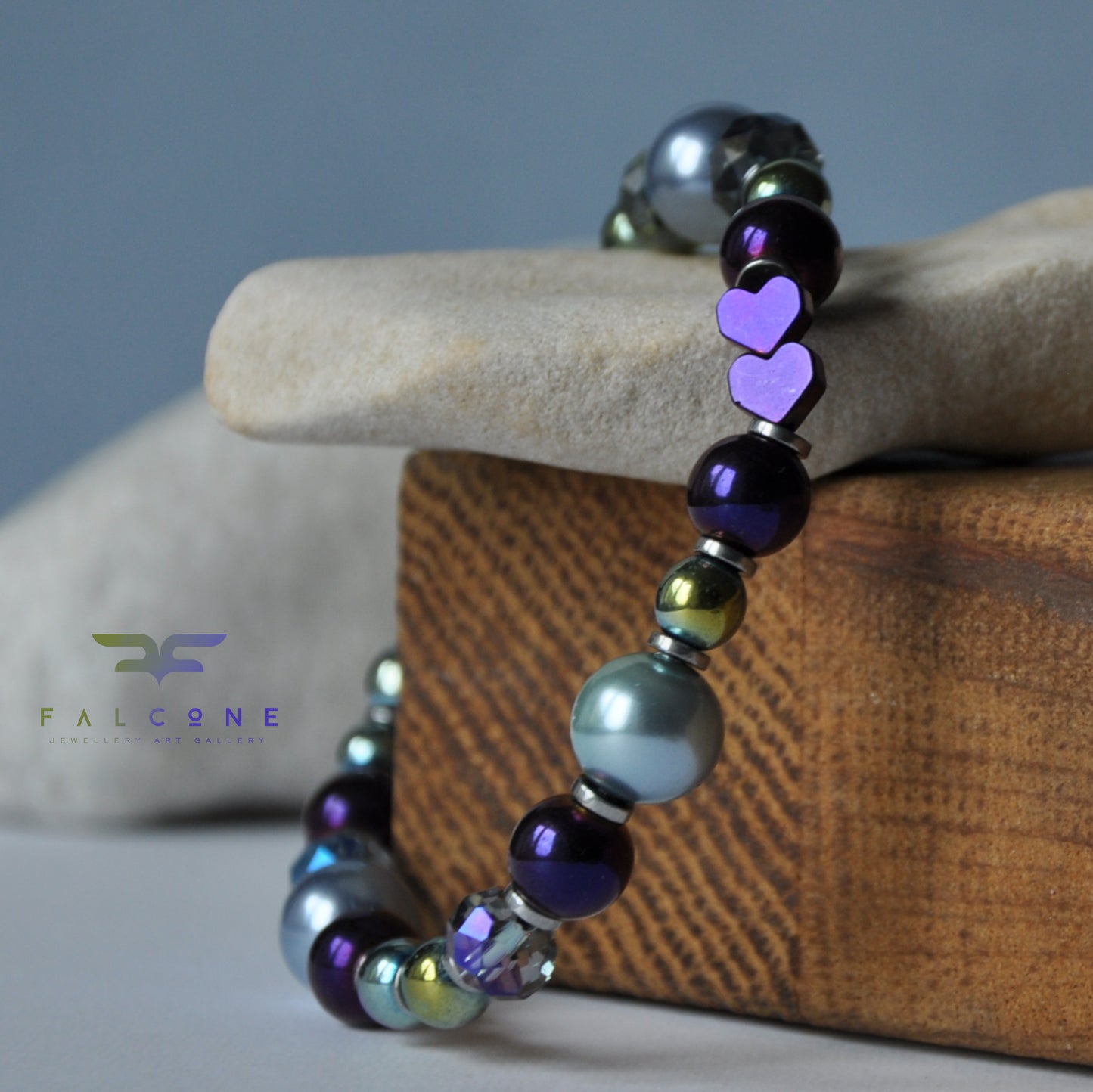 Bracelet with hematite, glass pearls and crystal rondelles 'Eggplant Hearts'