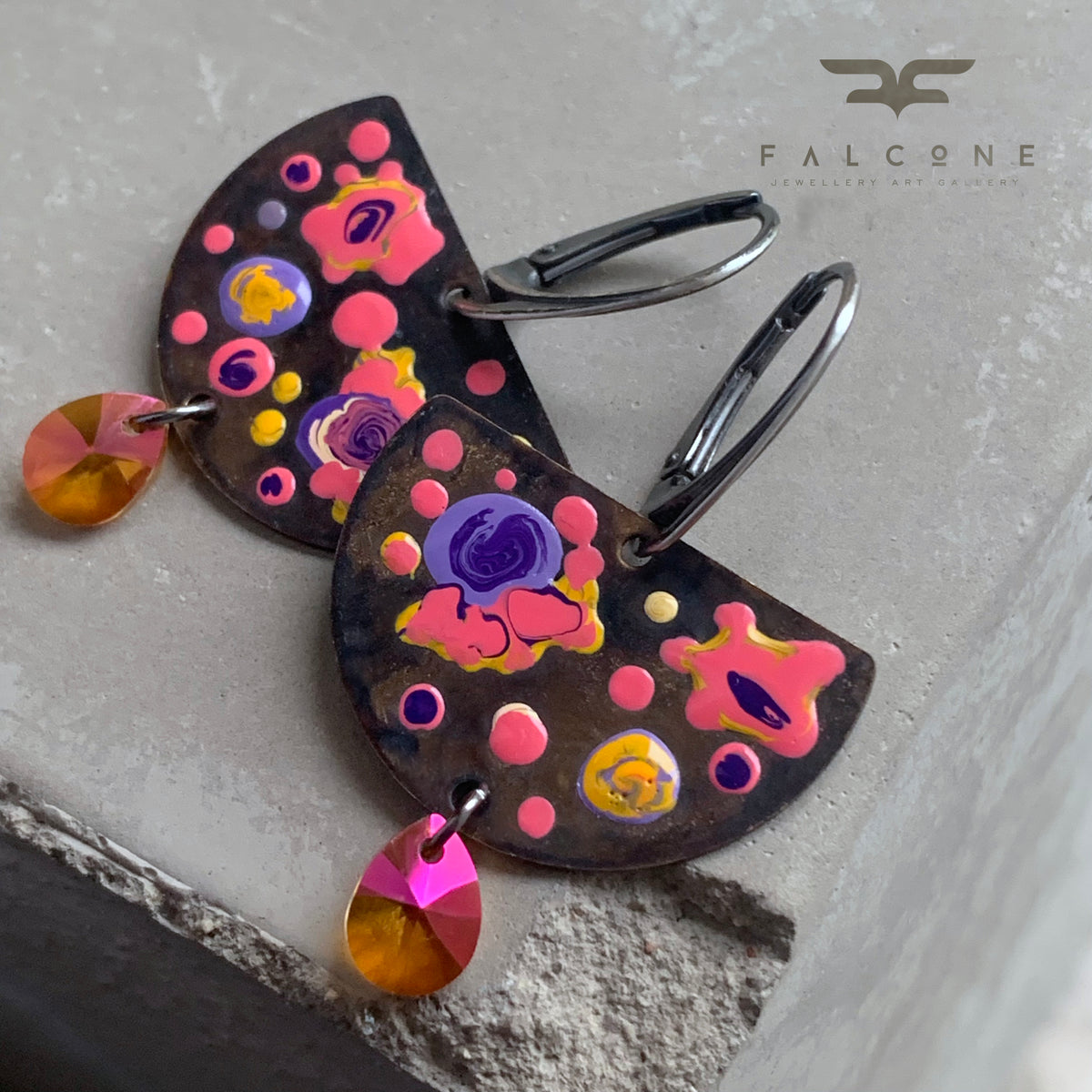 Pendientes de latón, cristales de Swarovski y plata de ley 'Jardín cósmico y Swarovski naranja'