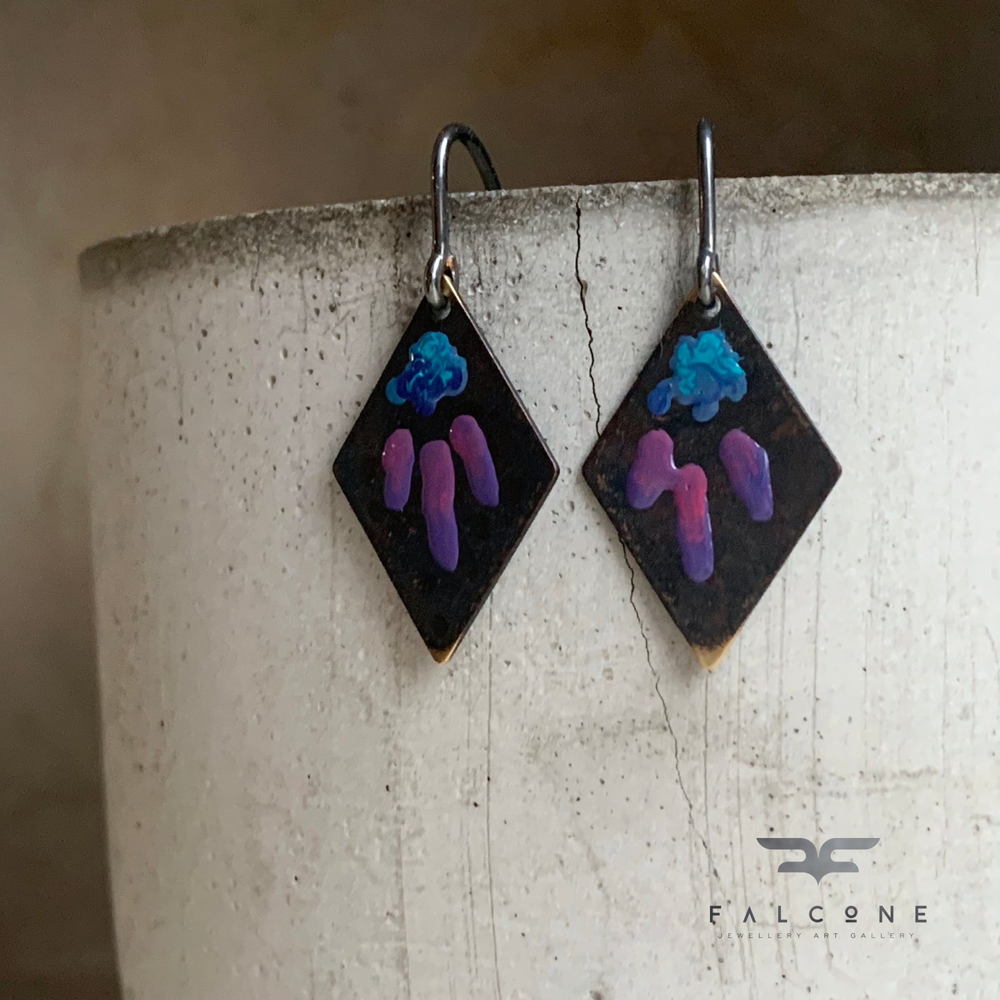 Pendientes de latón y plata 'Pequeñas Flores - Azul y Morado'