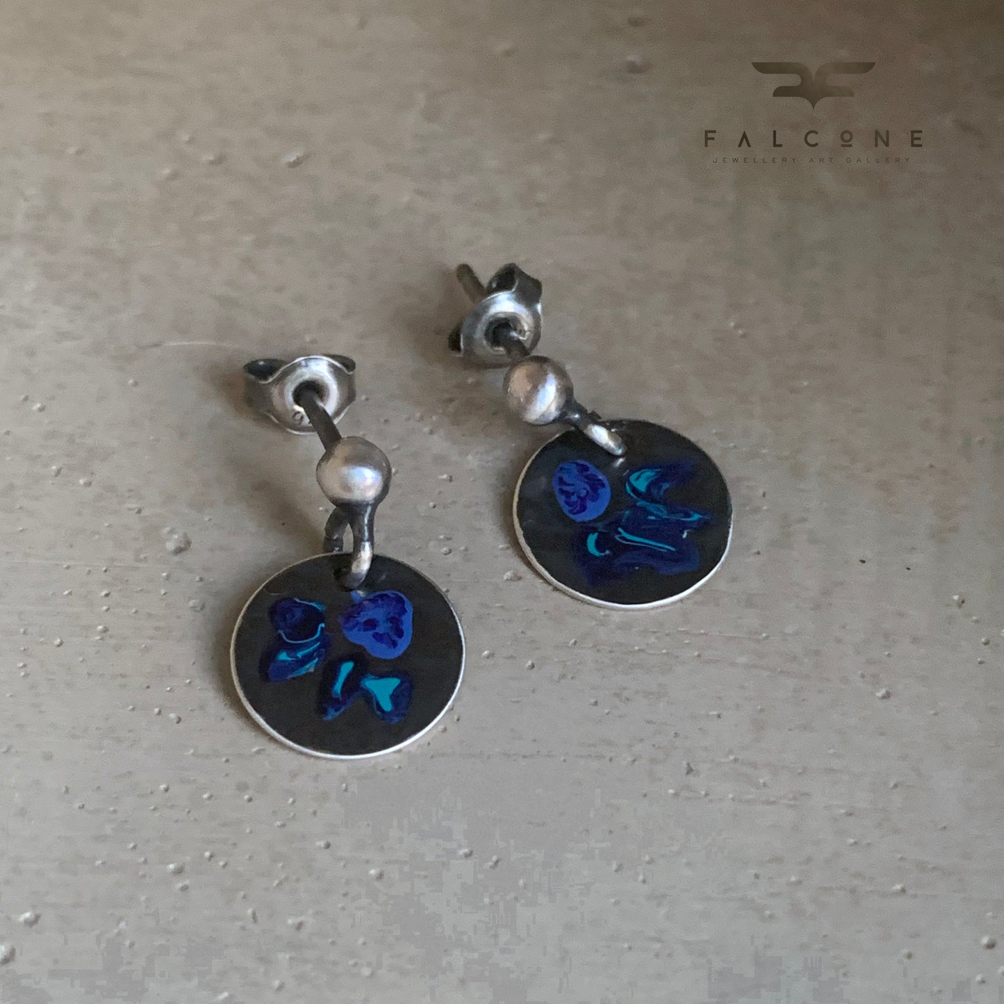 Pendientes de plata con esmalte 'Flores del campo - Azul noche oscuro'