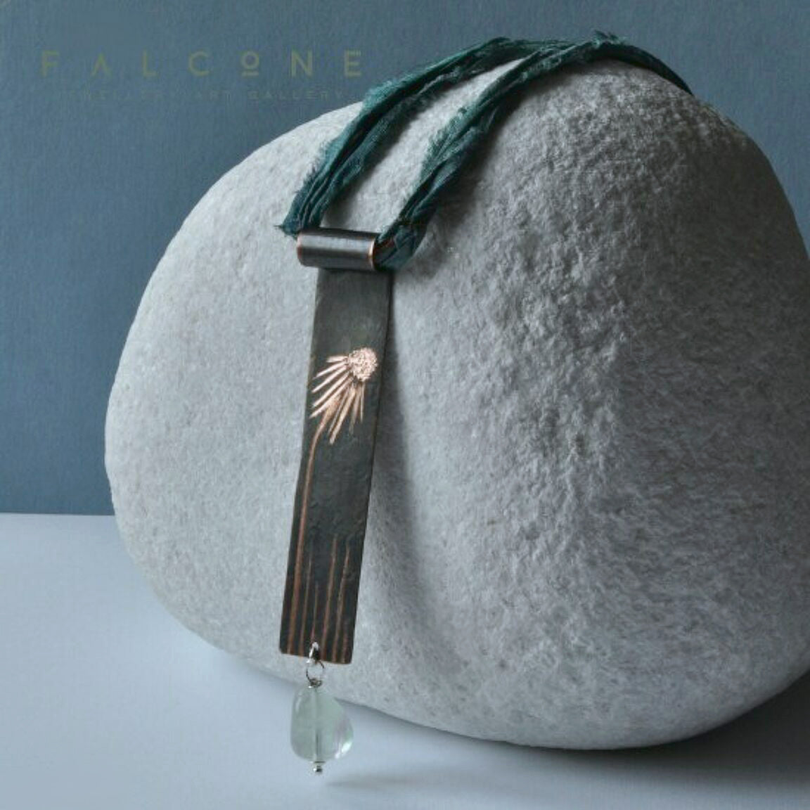 Necklace in the ascetic form with a copper pendant with engraved flower pattern & fluorite 'Individualist'