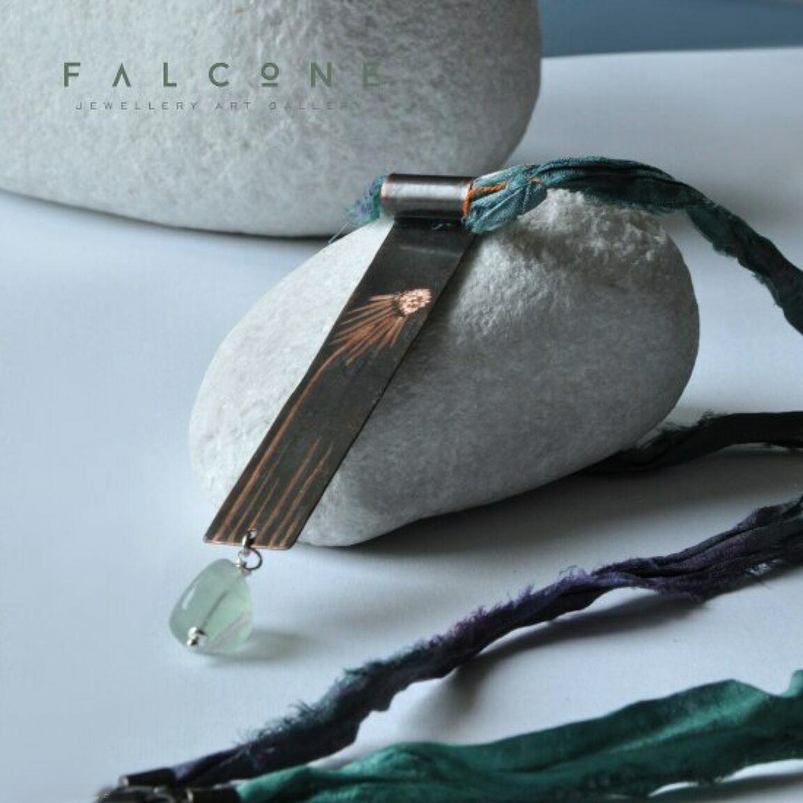 Necklace in the ascetic form with a copper pendant with engraved flower pattern & fluorite 'Individualist'