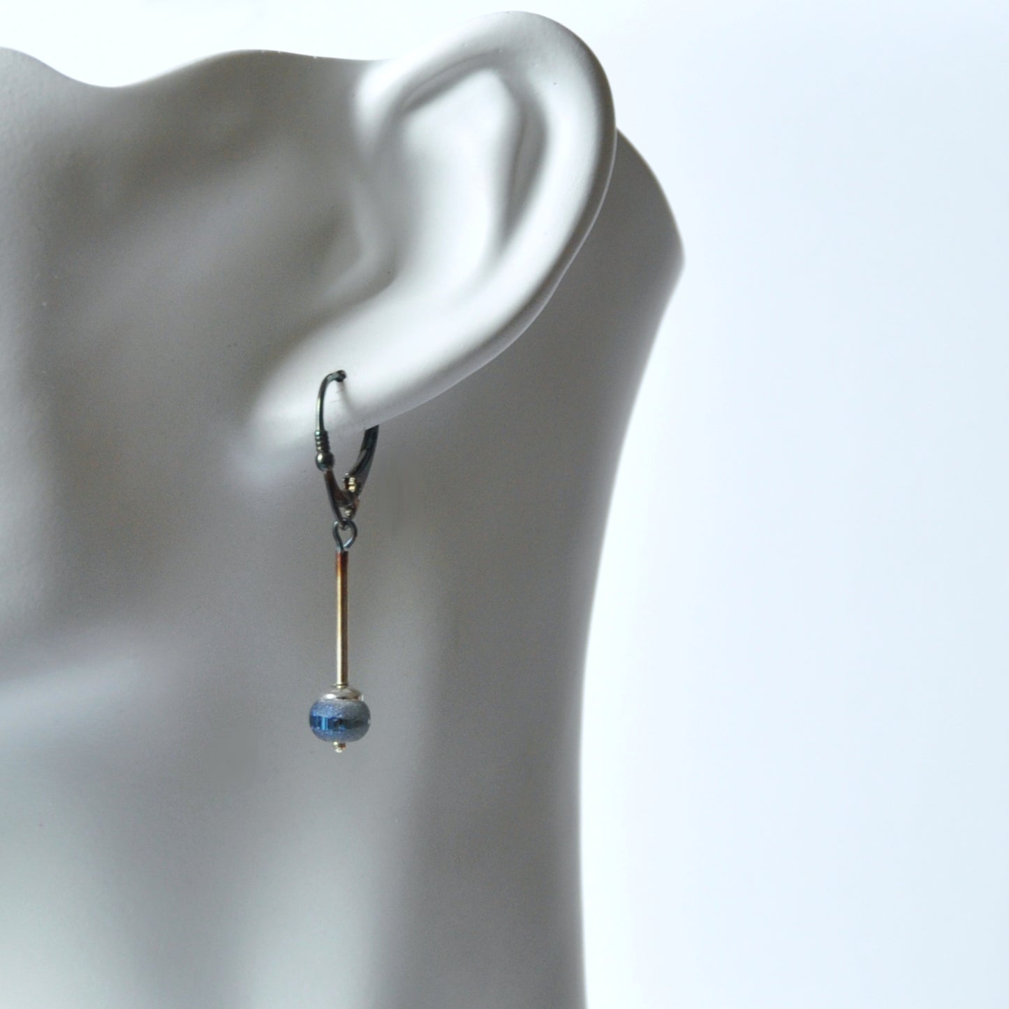 Silver earrings with rondelles of matted glass 'Blue Jeans'