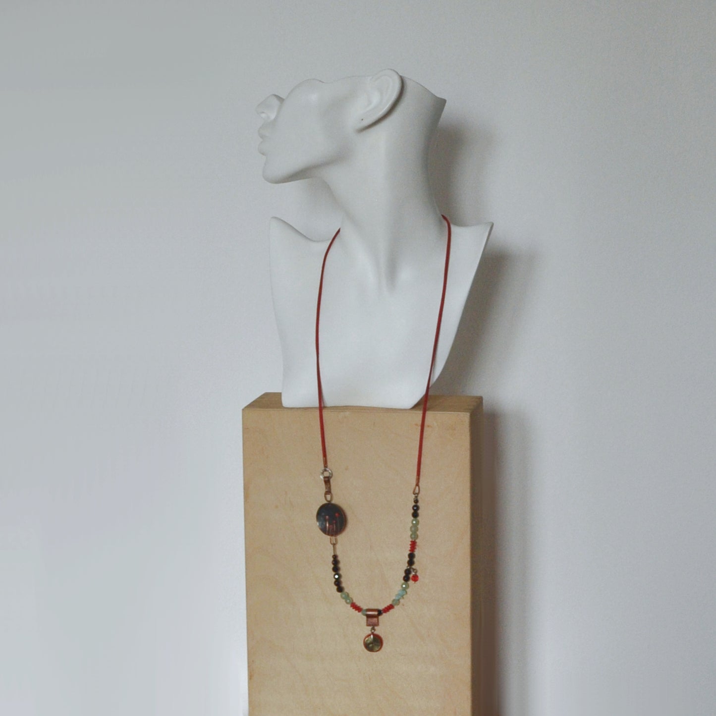 Long avant-garde necklace, made of silver, copper and brass and with gemstones 'A Patch of Meadow'