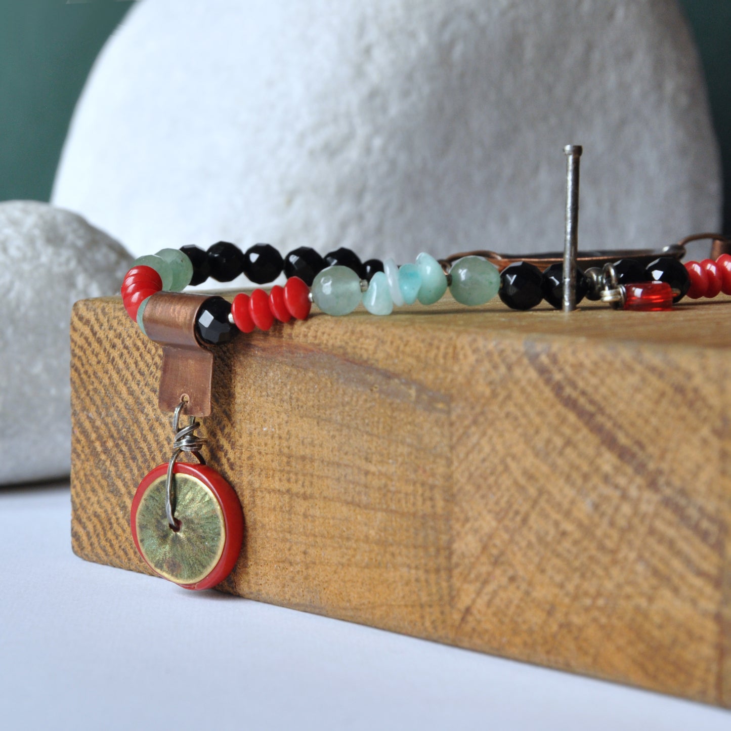Long avant-garde necklace, made of silver, copper and brass and with gemstones 'A Patch of Meadow'