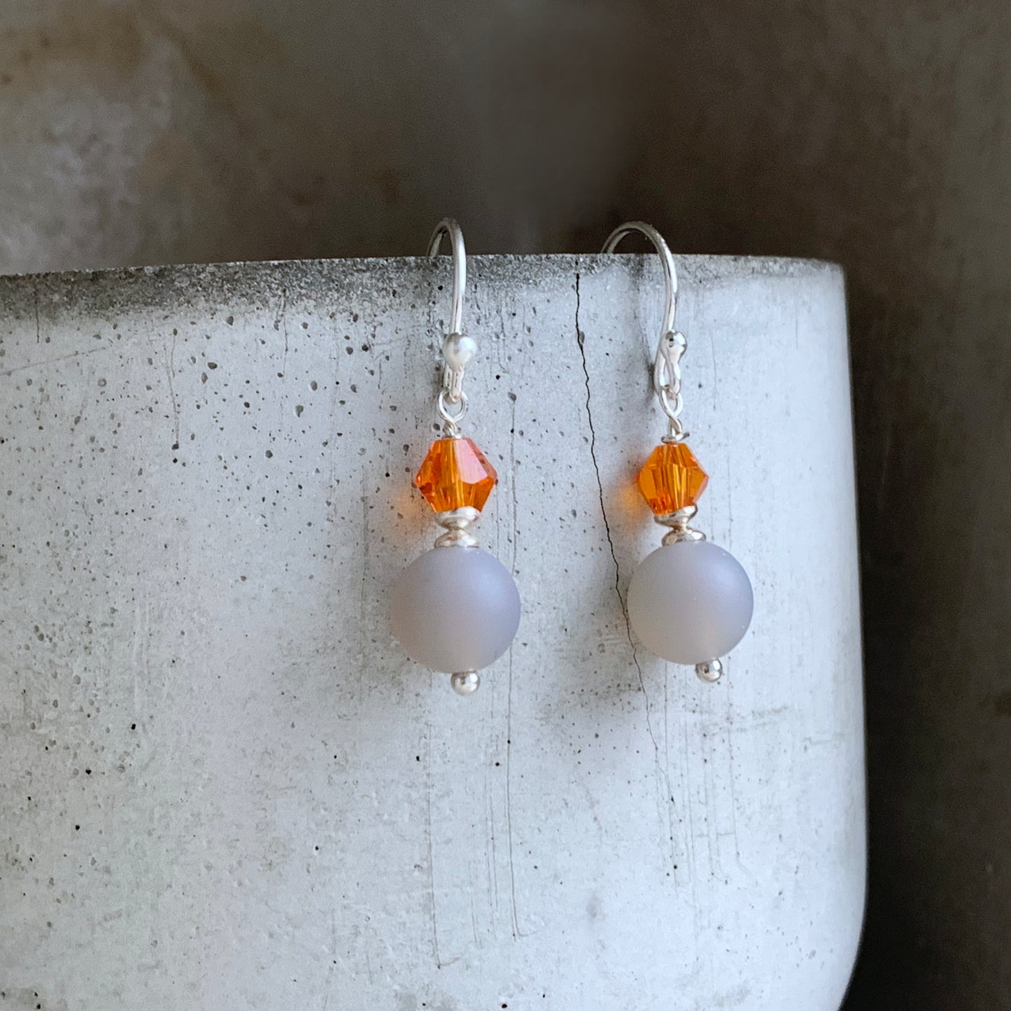 Pendientes de ágata, plata y cristal de Swarovski 'Palomas y naranja'