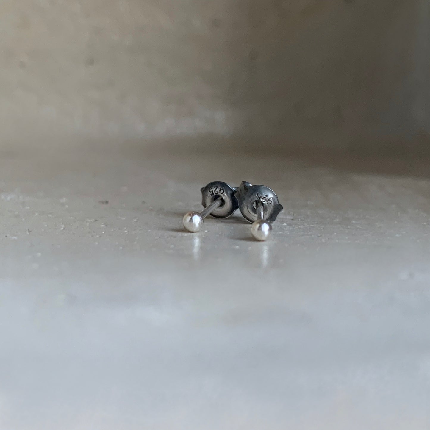 Pendientes de plata tipo botón 'Cerillas'
