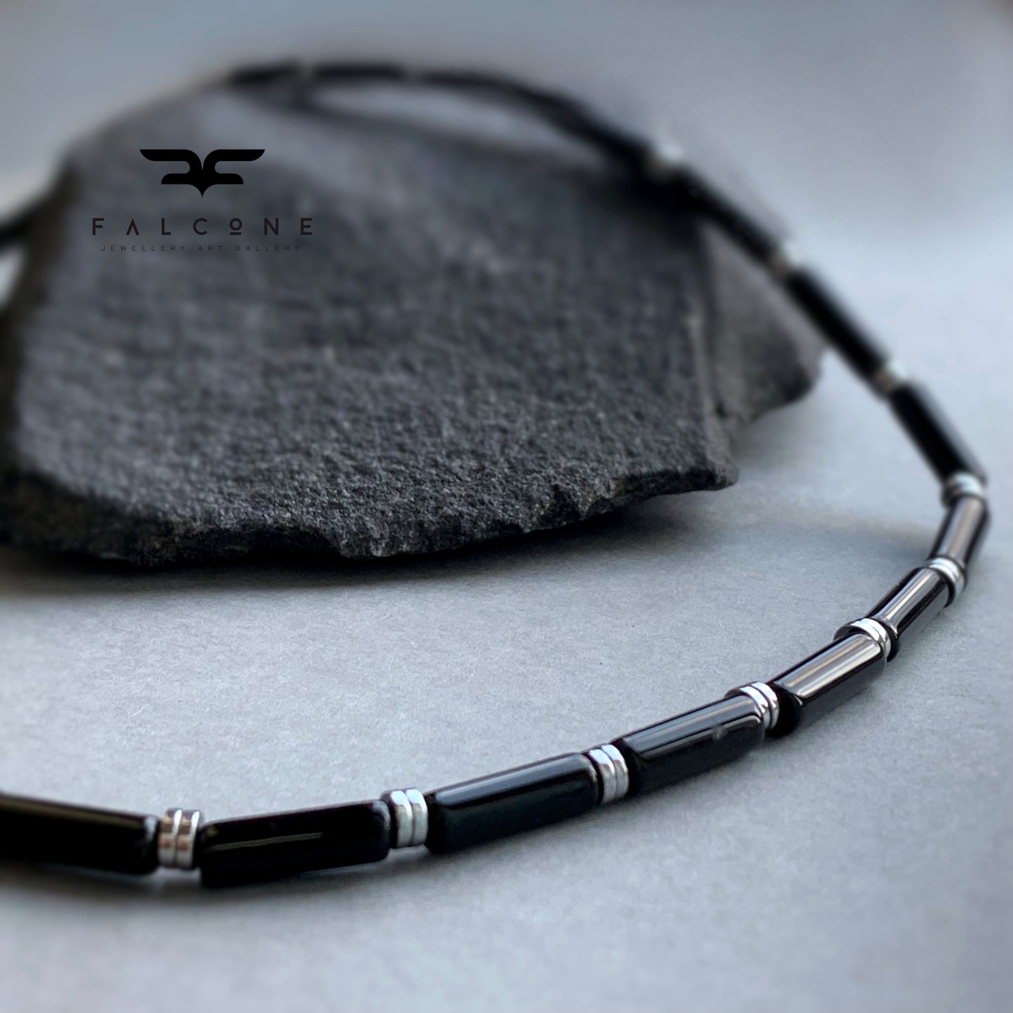 Collar de plata de ley y piedras preciosas 'Ónix negro'