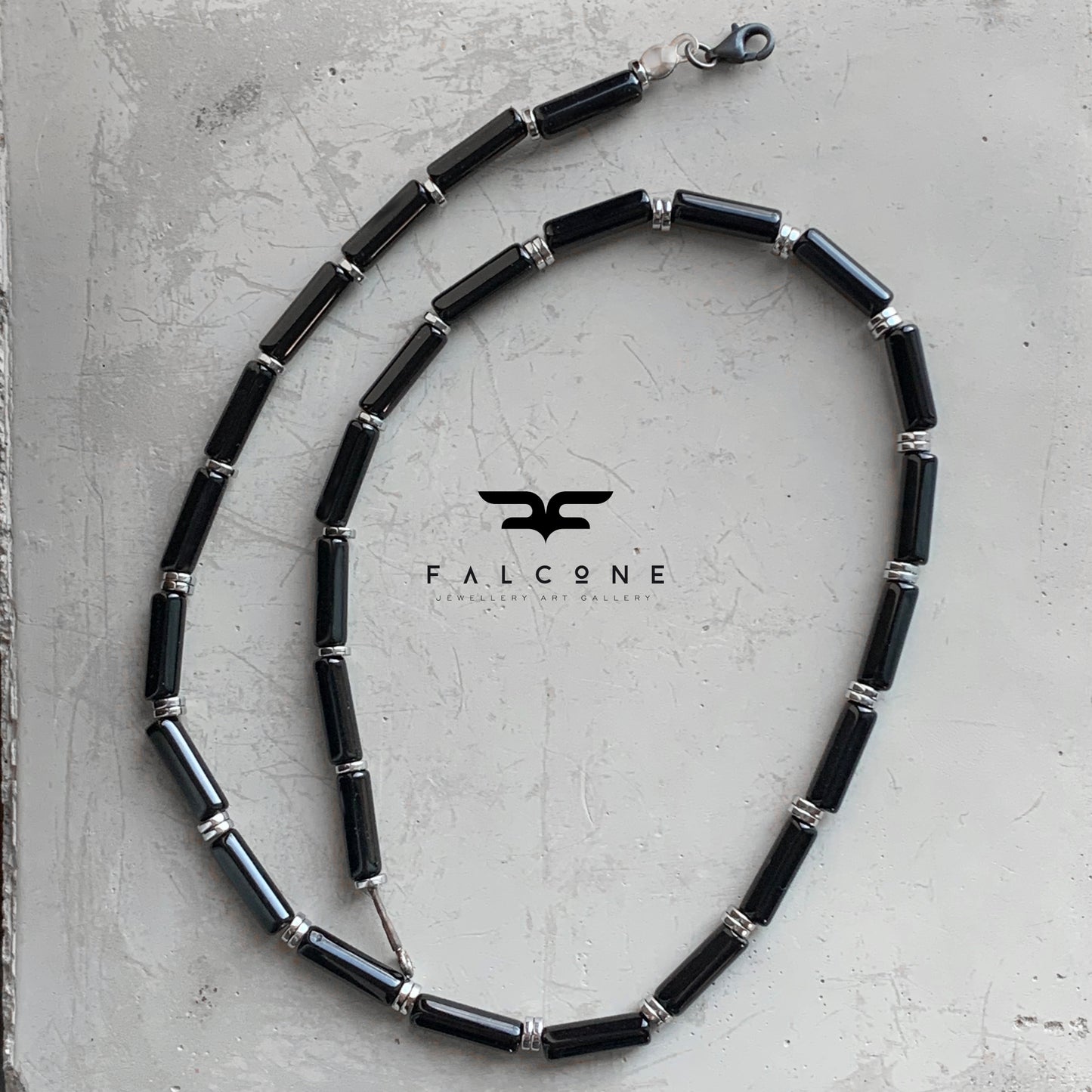 Collar de plata de ley y piedras preciosas 'Ónix negro'