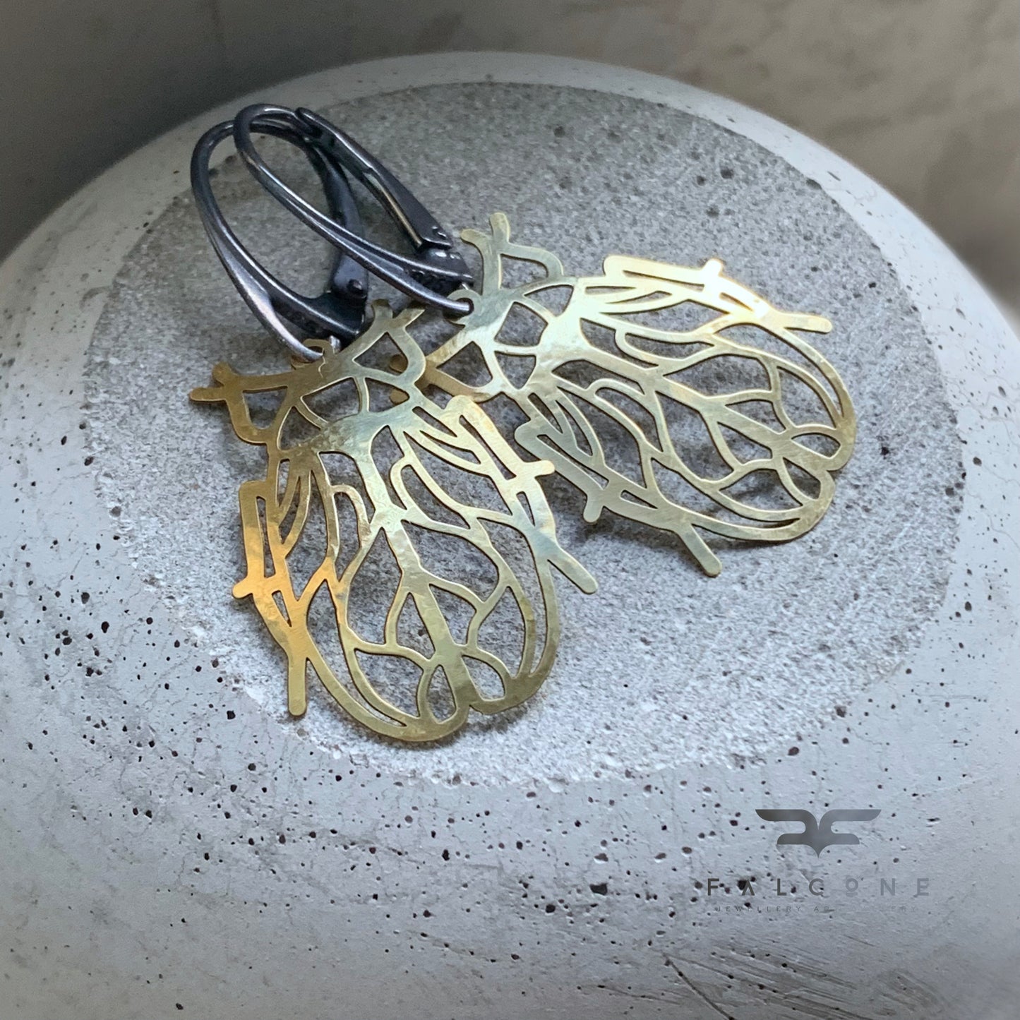 Openwork earrings in brass and silver 'Little Life'