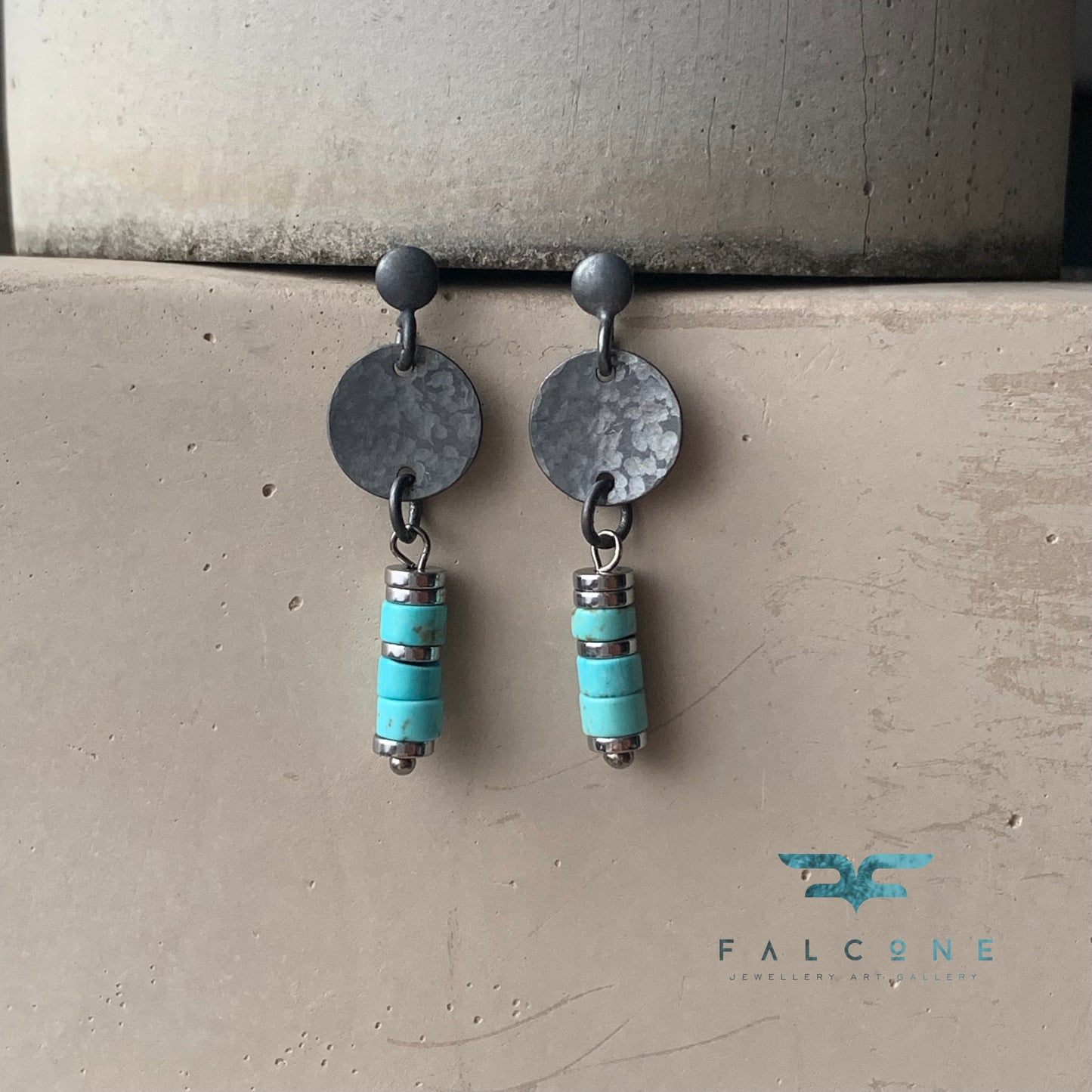 Pendientes de plata de primera ley con howlita turquesa ‘Una Porción del Cielo’
