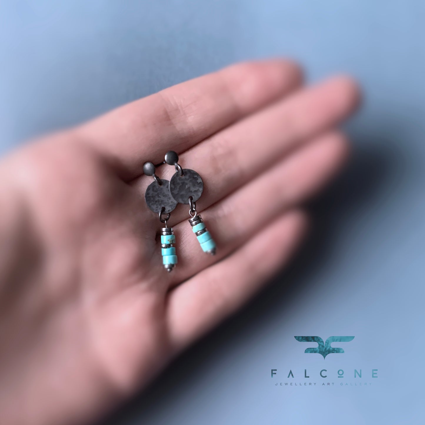 Pendientes de plata de primera ley con howlita turquesa ‘Una Porción del Cielo’