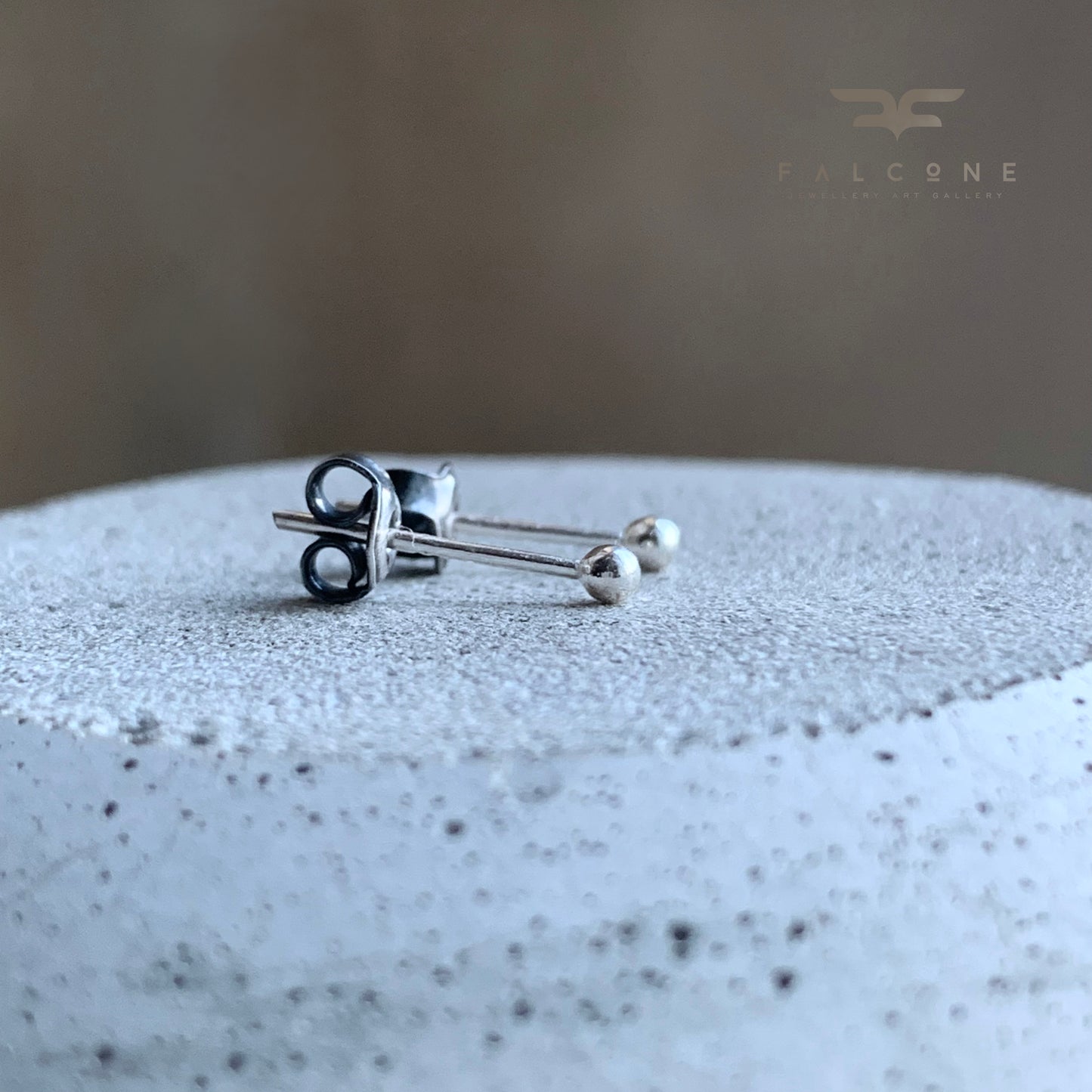 Pendientes de plata tipo botón 'Cerillas'