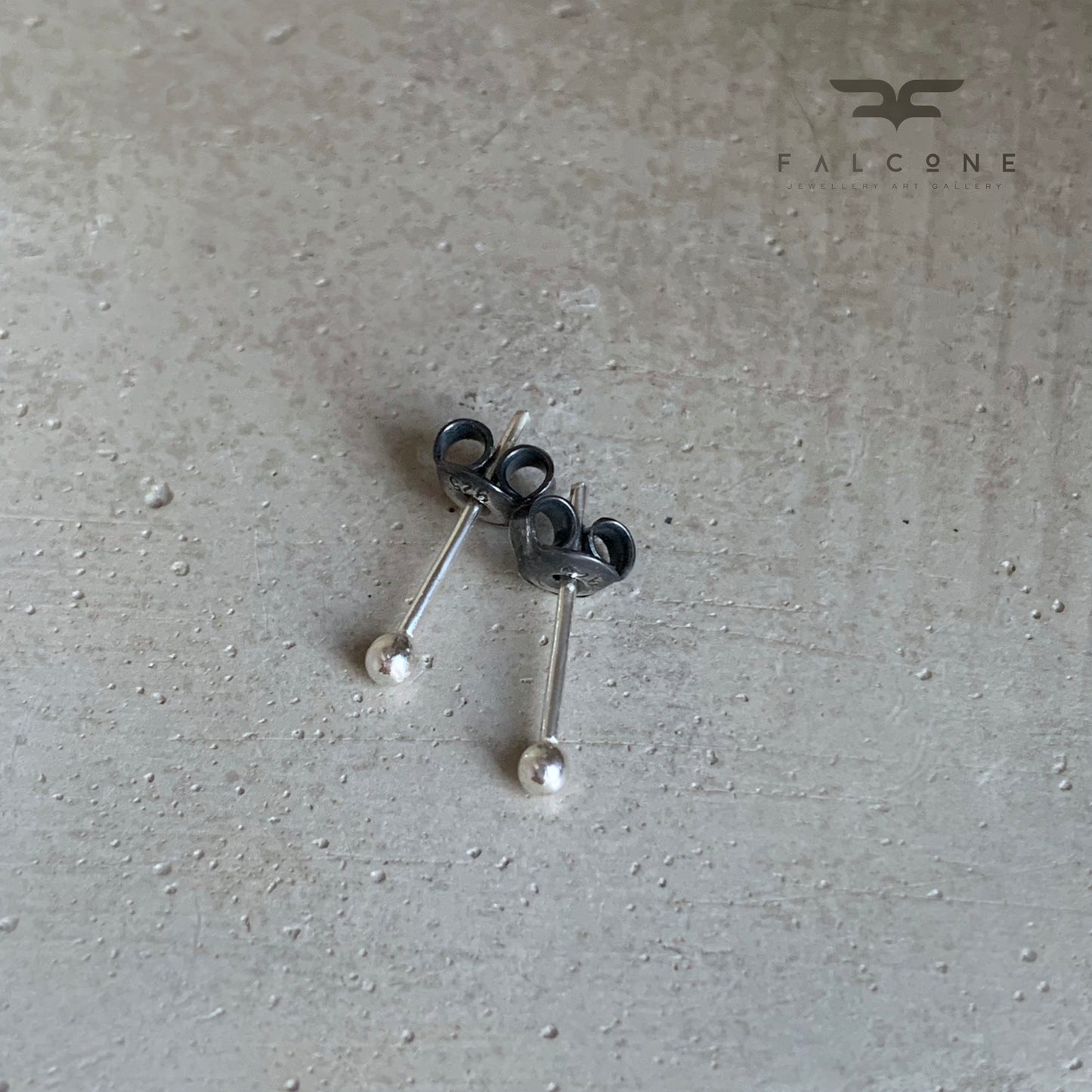 Pendientes de plata tipo botón 'Cerillas'