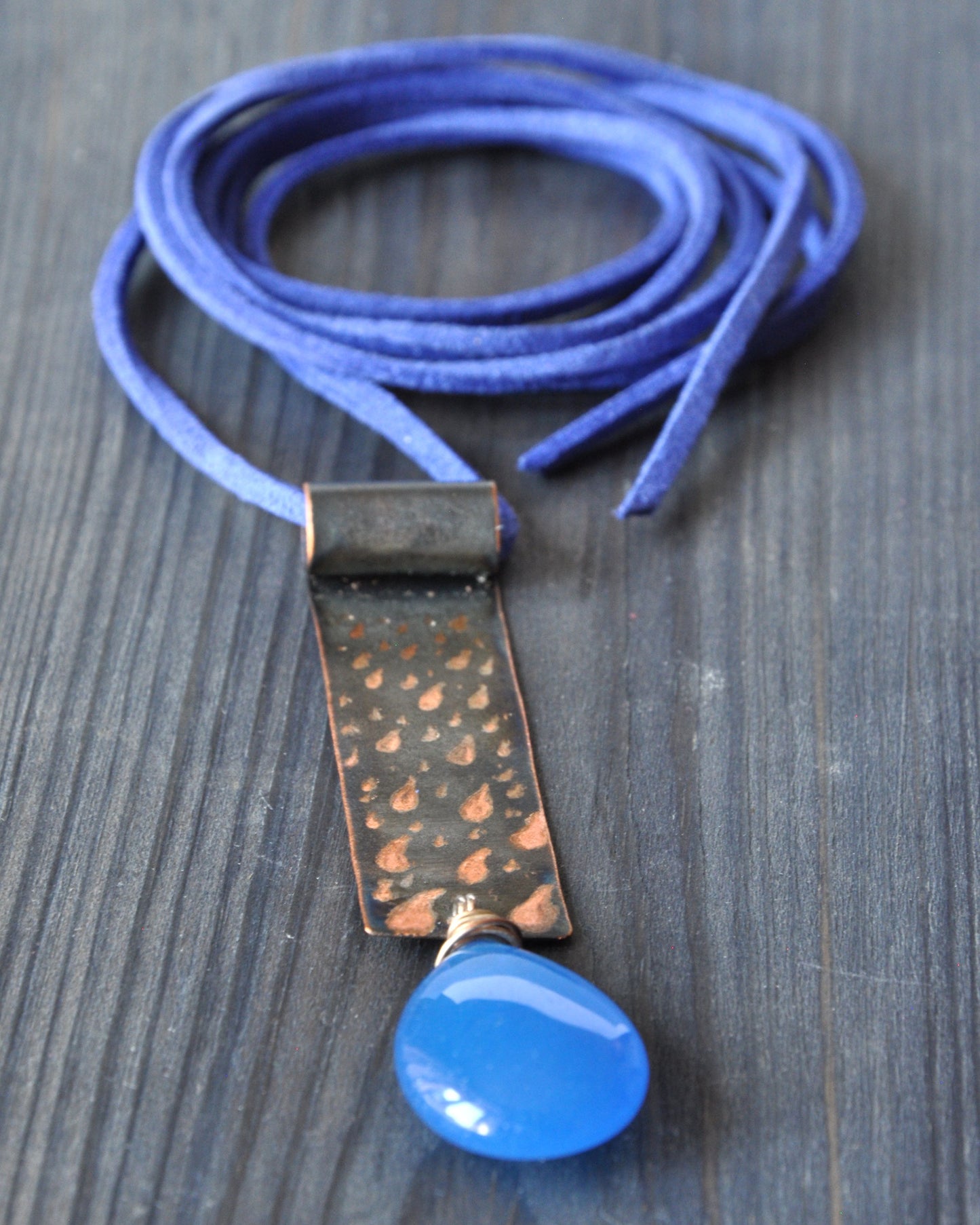 Necklace with patinated and hand-engraved copper pendant and jade drop 'Rainy'