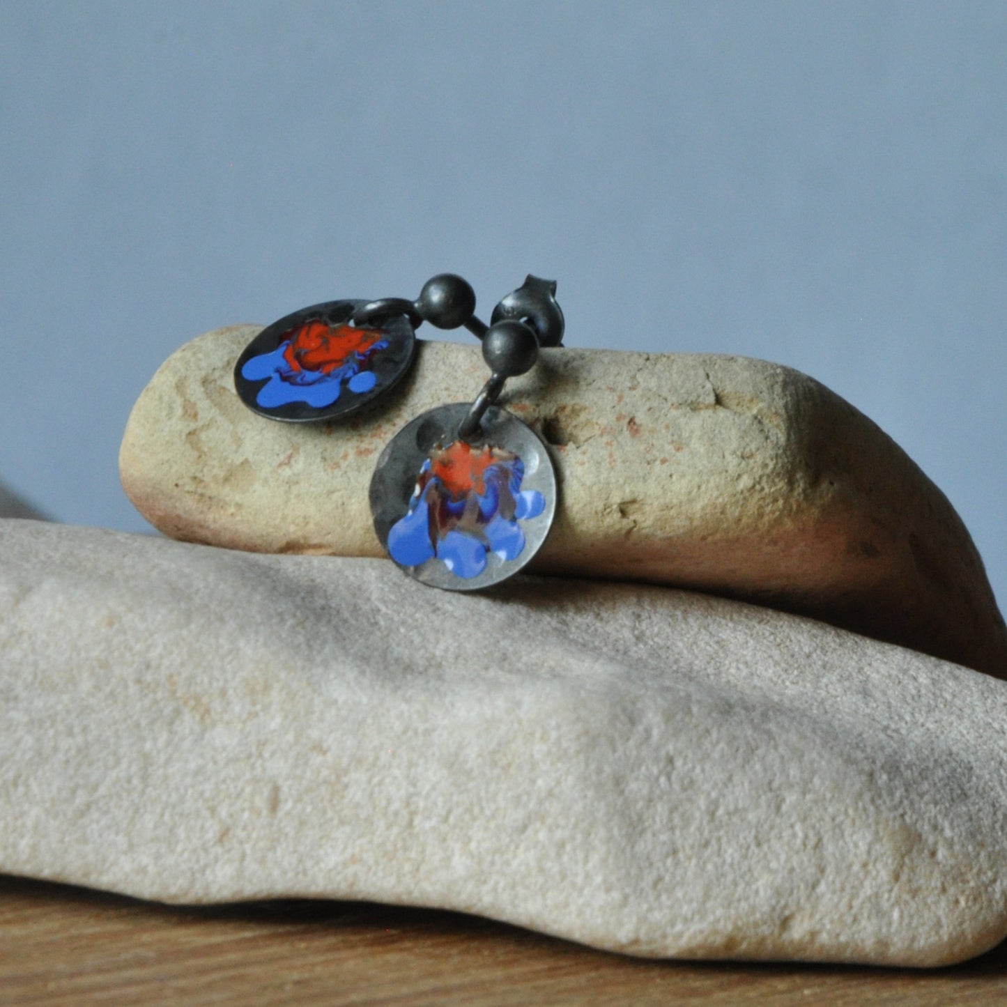 Silver and enamel stud earrings 'Folk Flower Mini - Blue & Red'