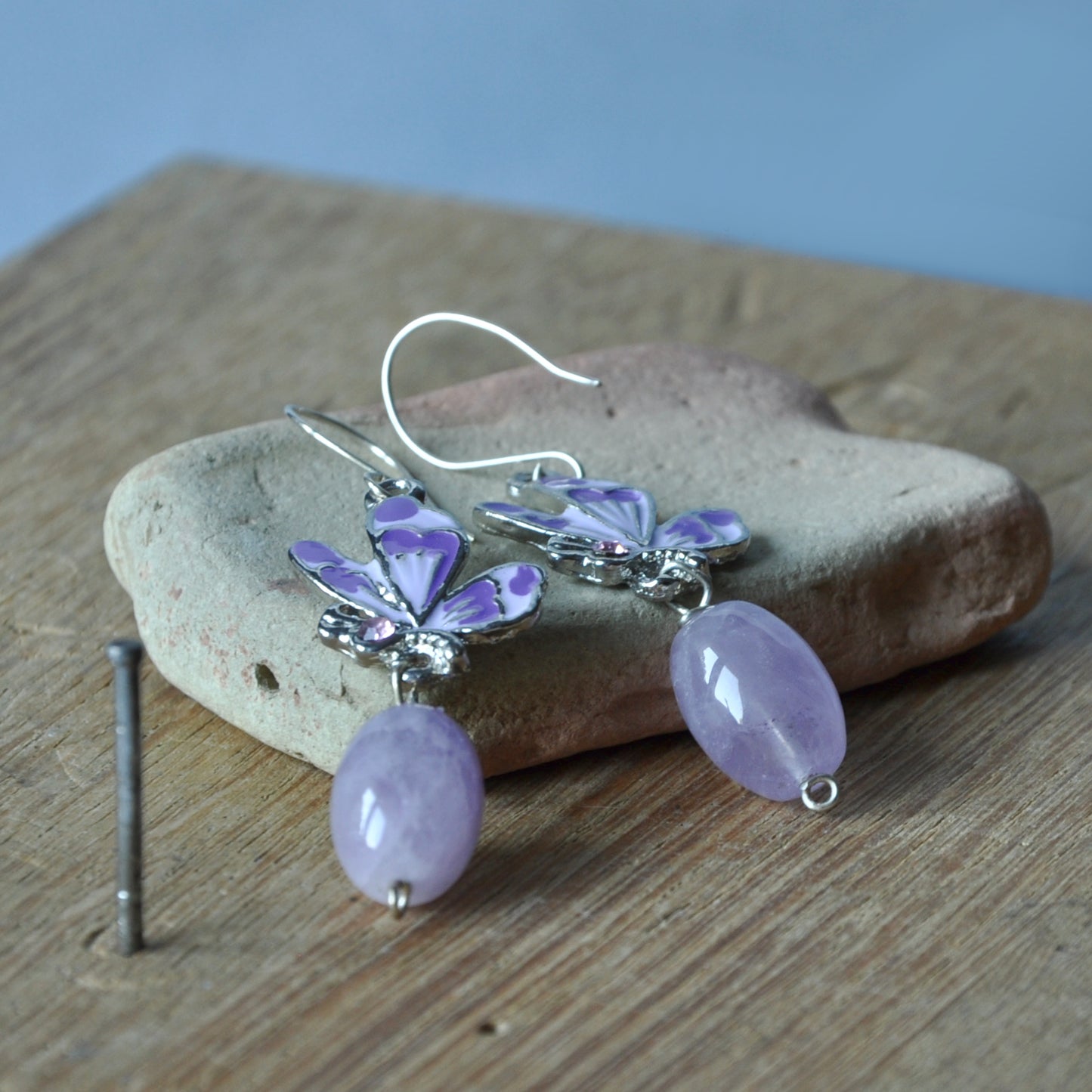 Pendientes de plata con amatistas y mariposas esmaltadas 'Pastel Amethysts'