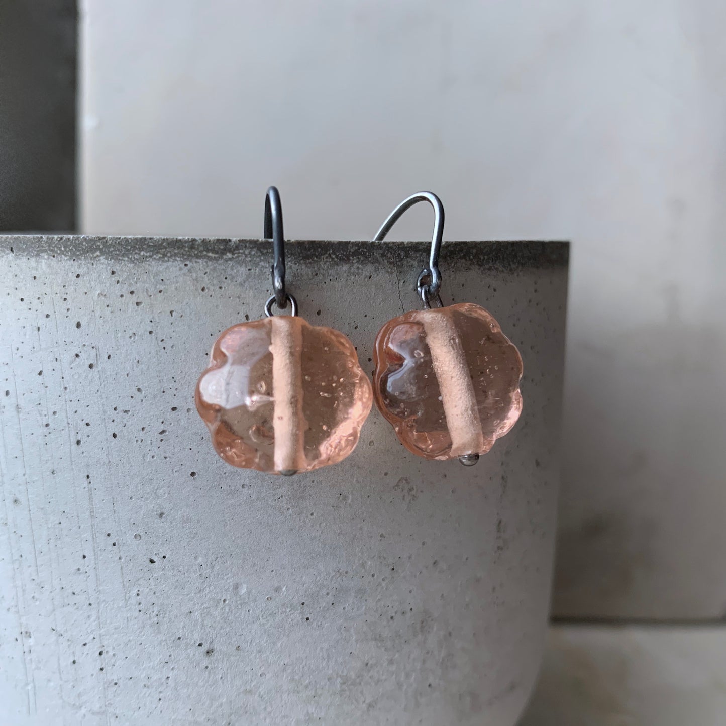 Fine glass earrings with open silver earwires 'Powder Pink'