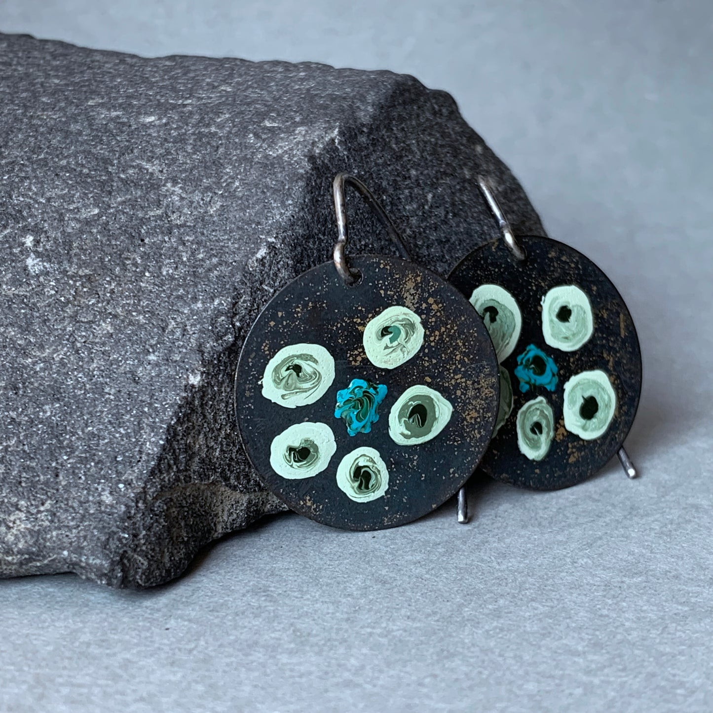 Hand-painted earrings in brass & silver 'Flowers in Green - Sophisticated Mint'