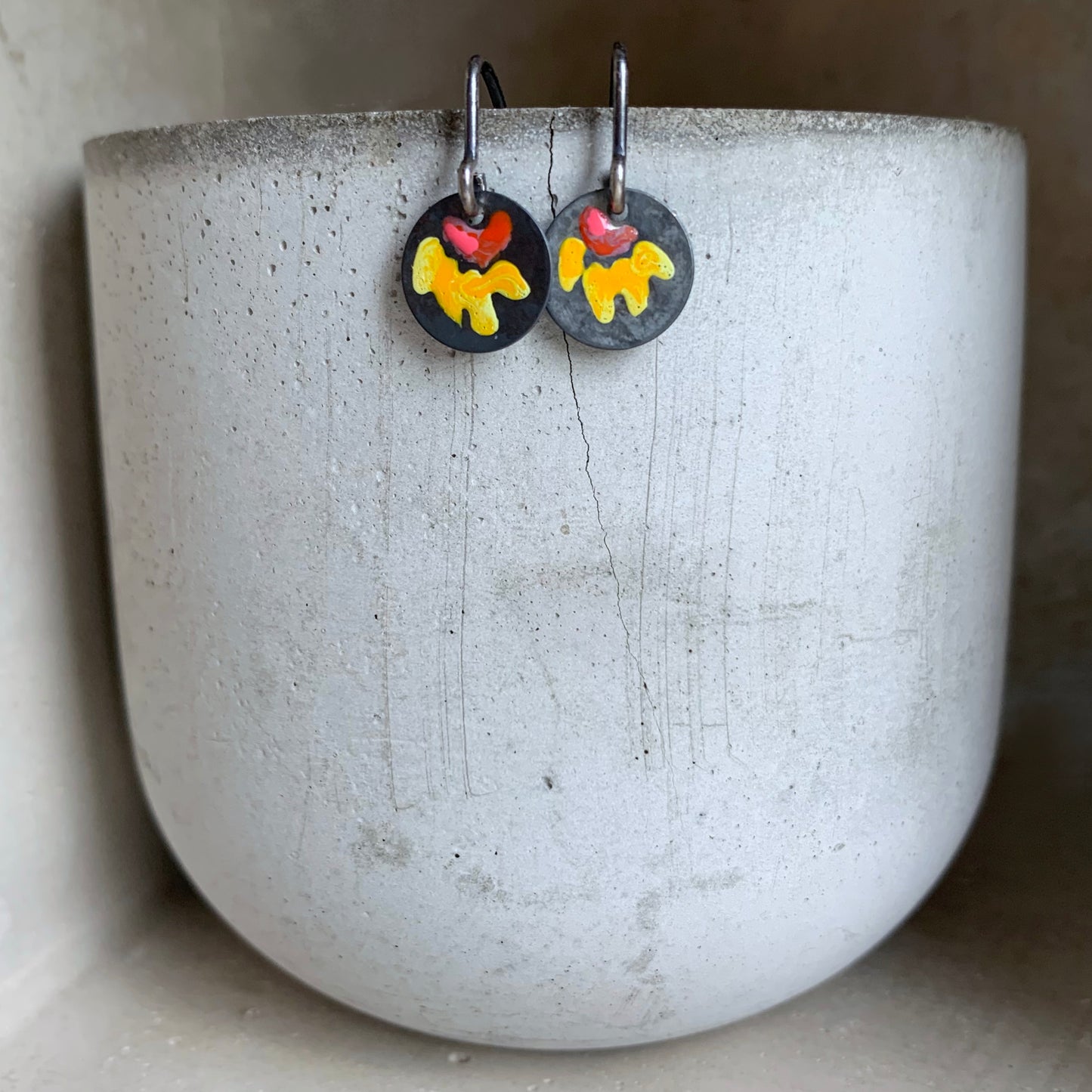 Fine silver earrings with enameled flowers 'Field Flowers - Petite Havana'