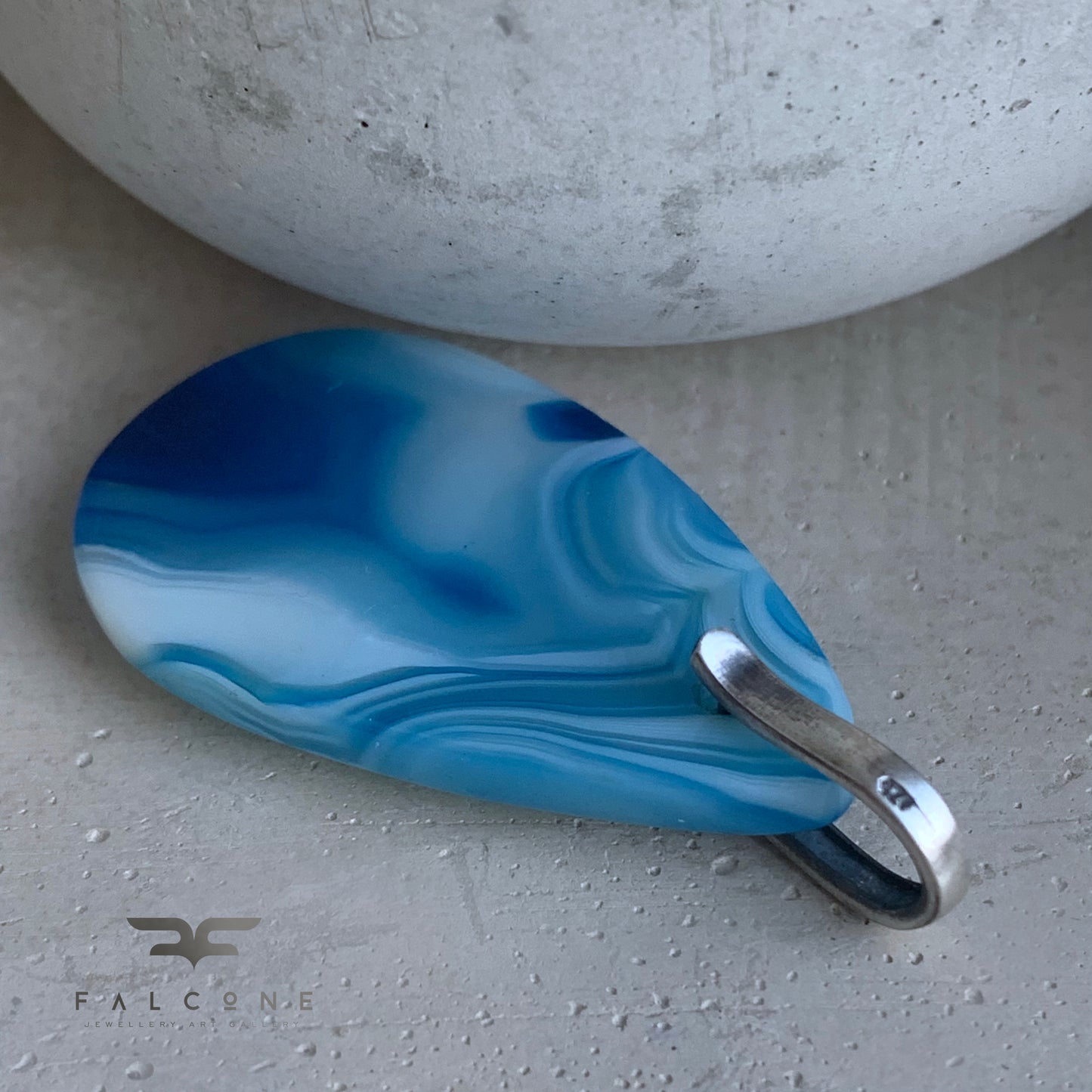 Agate and Silver Pendant 'Lagoon'