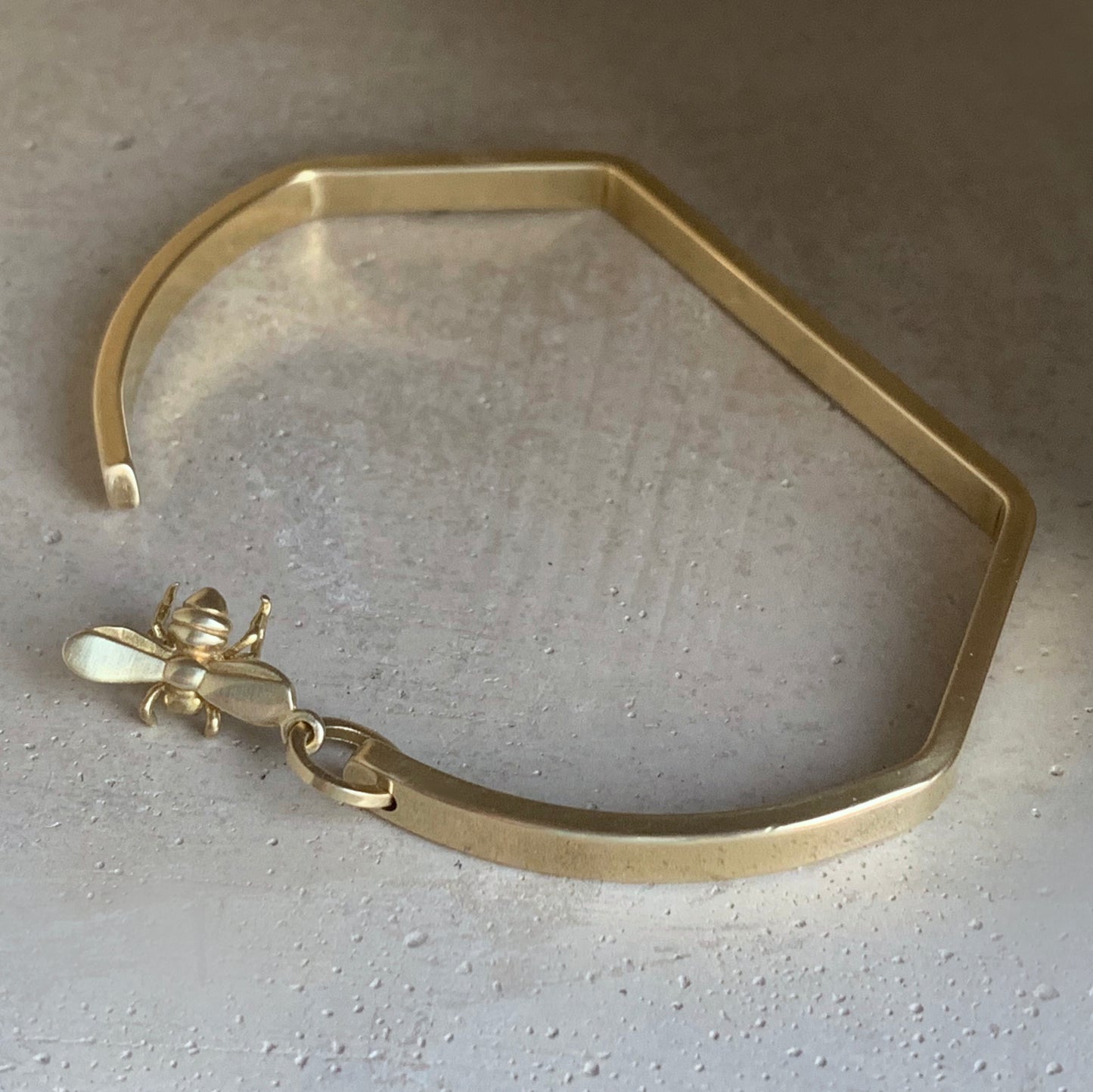 Modern Bracelet 'Honey' - Brass with Bee Charm
