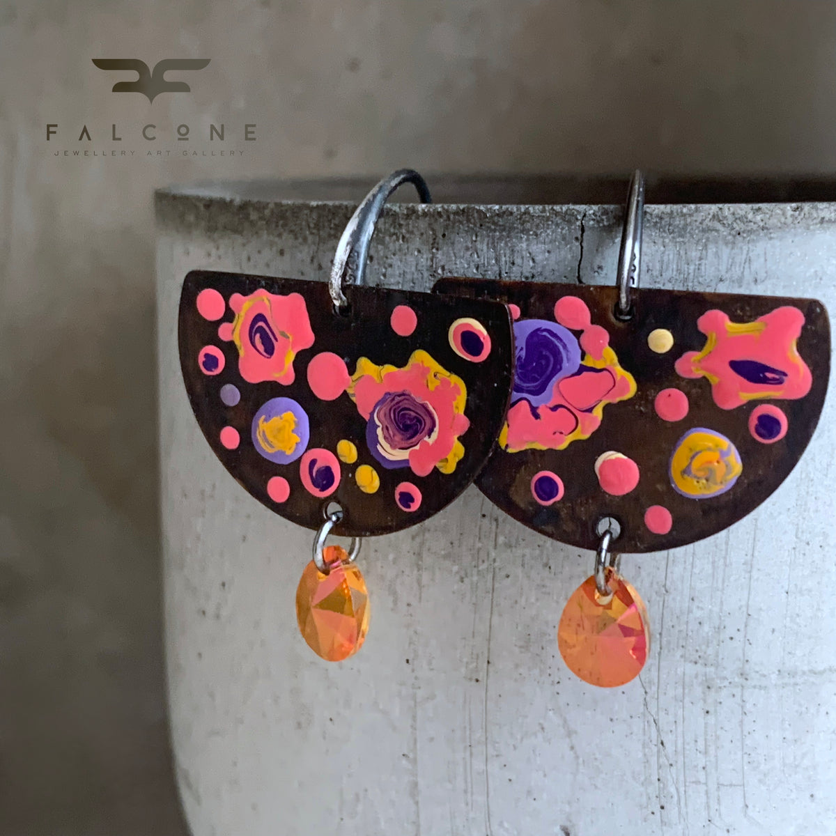 Pendientes de latón, cristales de Swarovski y plata de ley 'Jardín cósmico y Swarovski naranja'