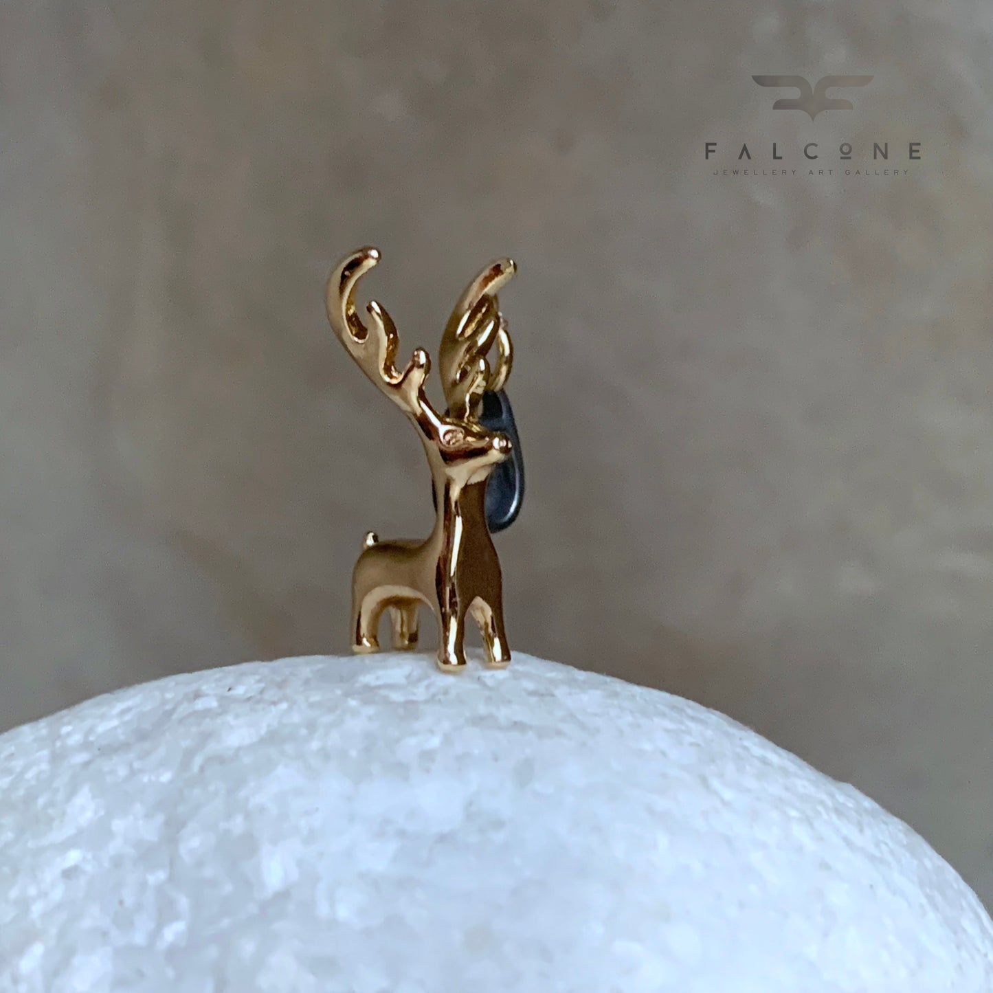 Colgante de latón bañado en oro y plata 'Espíritu del bosque'