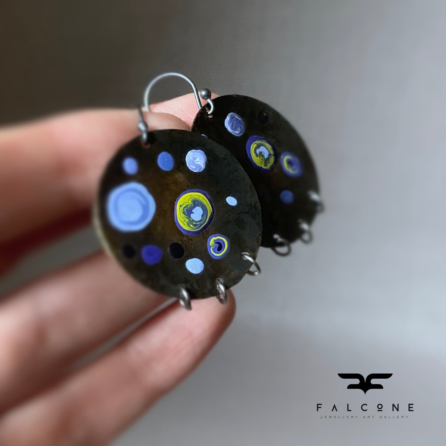 Pendientes de latón y plata de ley 'Puntos - en los colores de una noche estrellada'