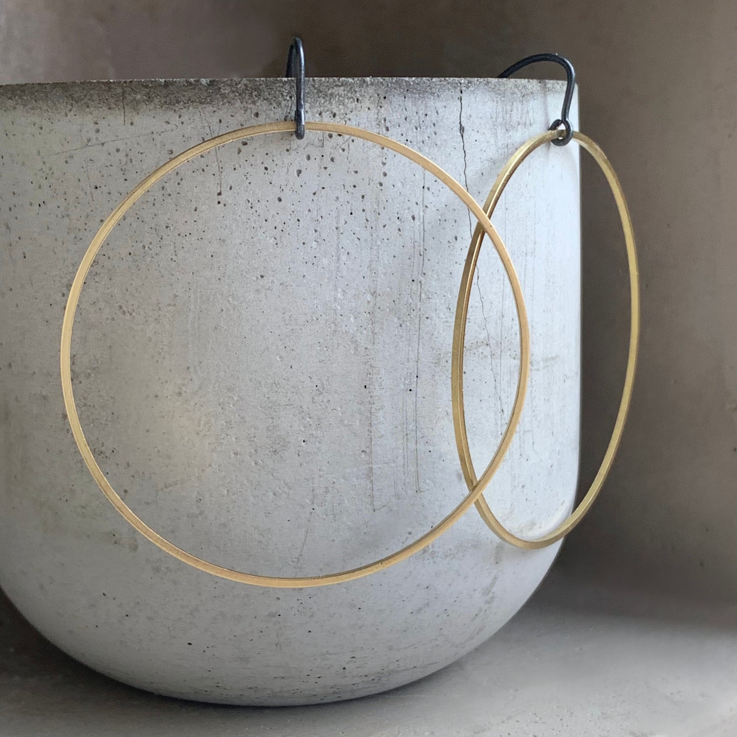 Hoop earrings made of brass and silver 'Golden Circles'