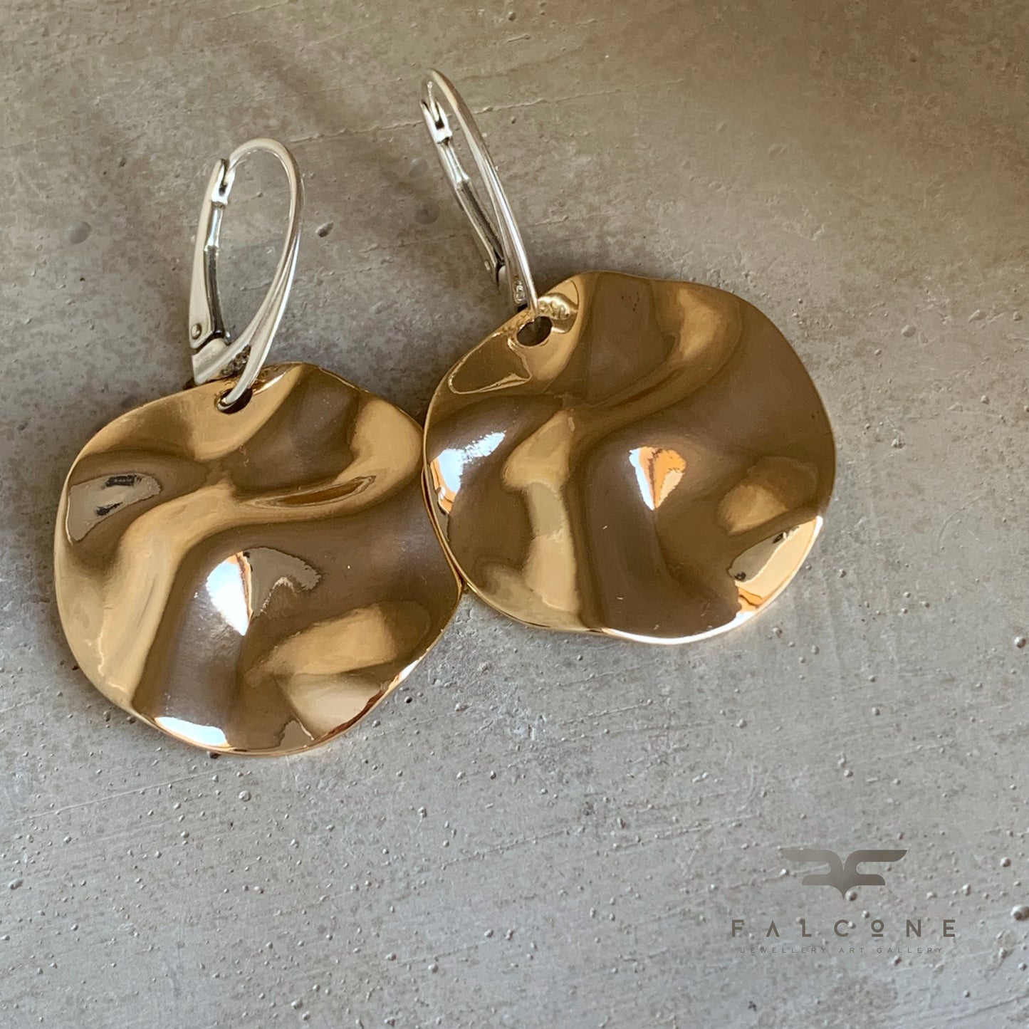 Pendientes de latón bañado en oro y plata de ley 'Círculos Dorados - Espejo Cóncavo'