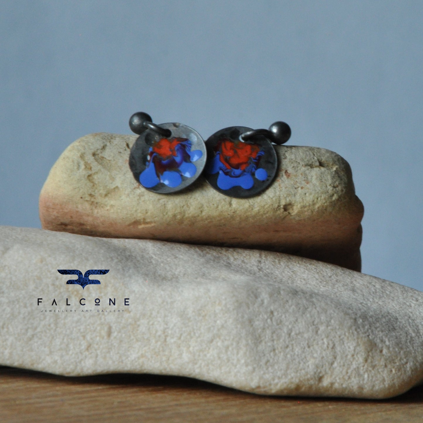 Silver and enamel stud earrings 'Folk Flower Mini - Blue & Red'