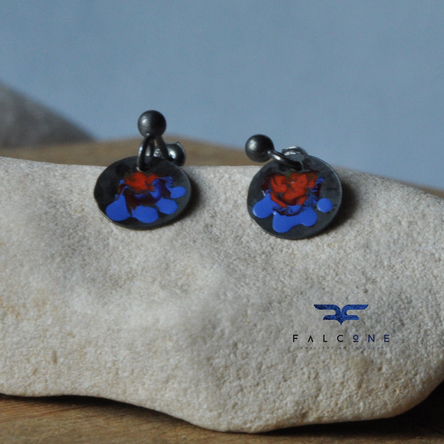 Silver and enamel stud earrings 'Folk Flower Mini - Blue & Red'