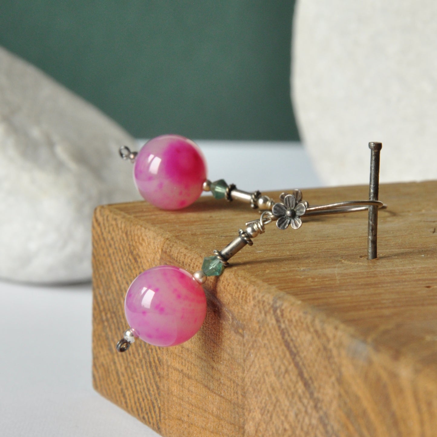 Romantic earrings, of bali silver, agate balls and Swarovski crystals 'Flowers in Pink'