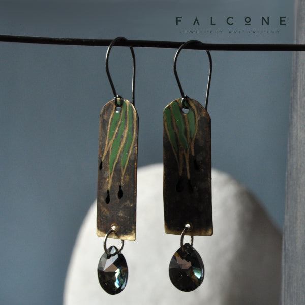 Pendientes grabados de latón y plata con cristal de Swarovski 'Forest Bells'