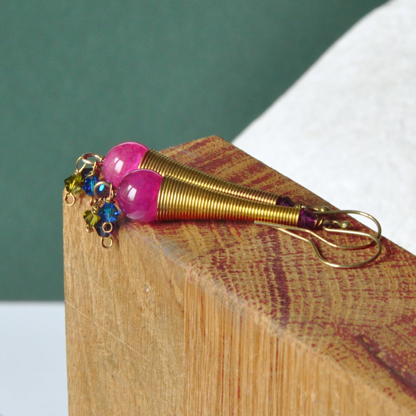 Long earrings in gold plated brass and silver with agate balls and Swarovski crystals 'Gold Tubes with Swarovski'