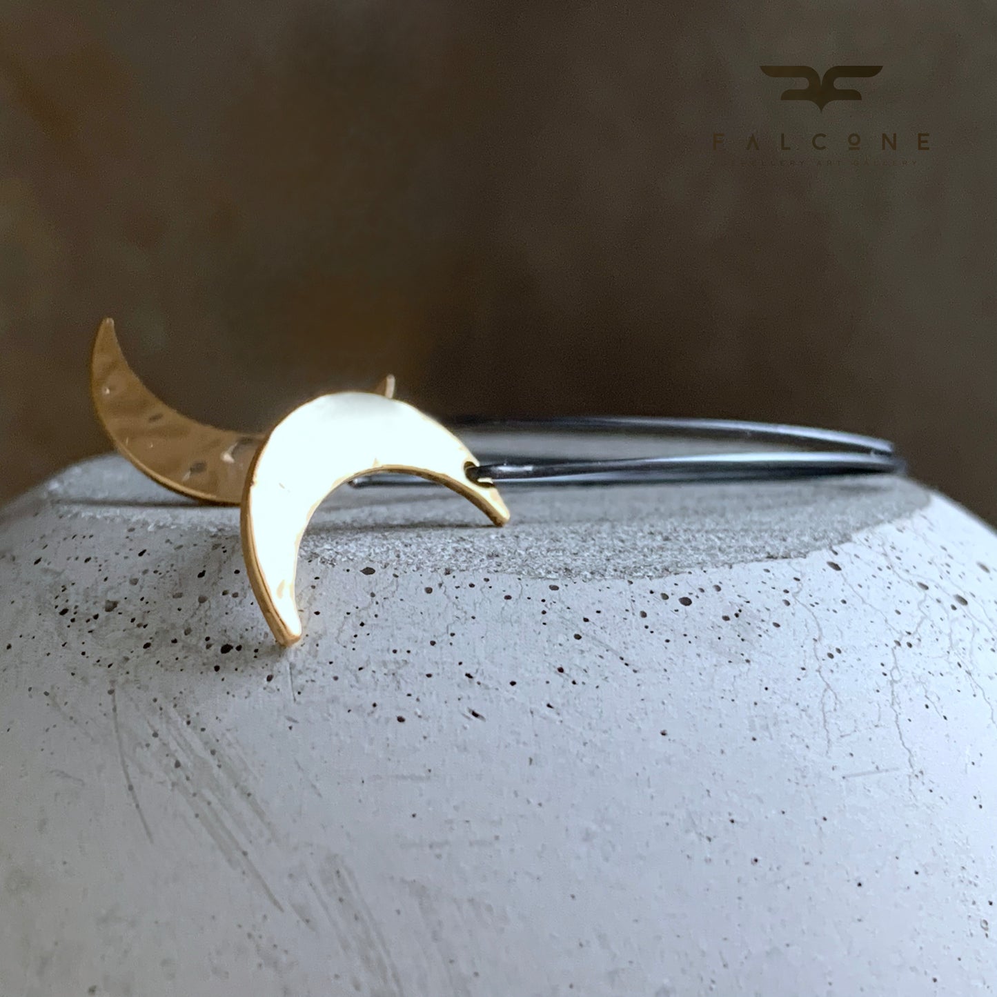 Pendientes de latón bañado en oro y plata de ley 'Antes de la luna llena'