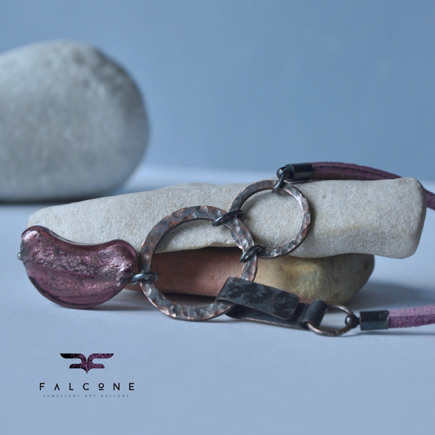 Collar 'Purple Moon' de cristal veneciano, plata y cobre