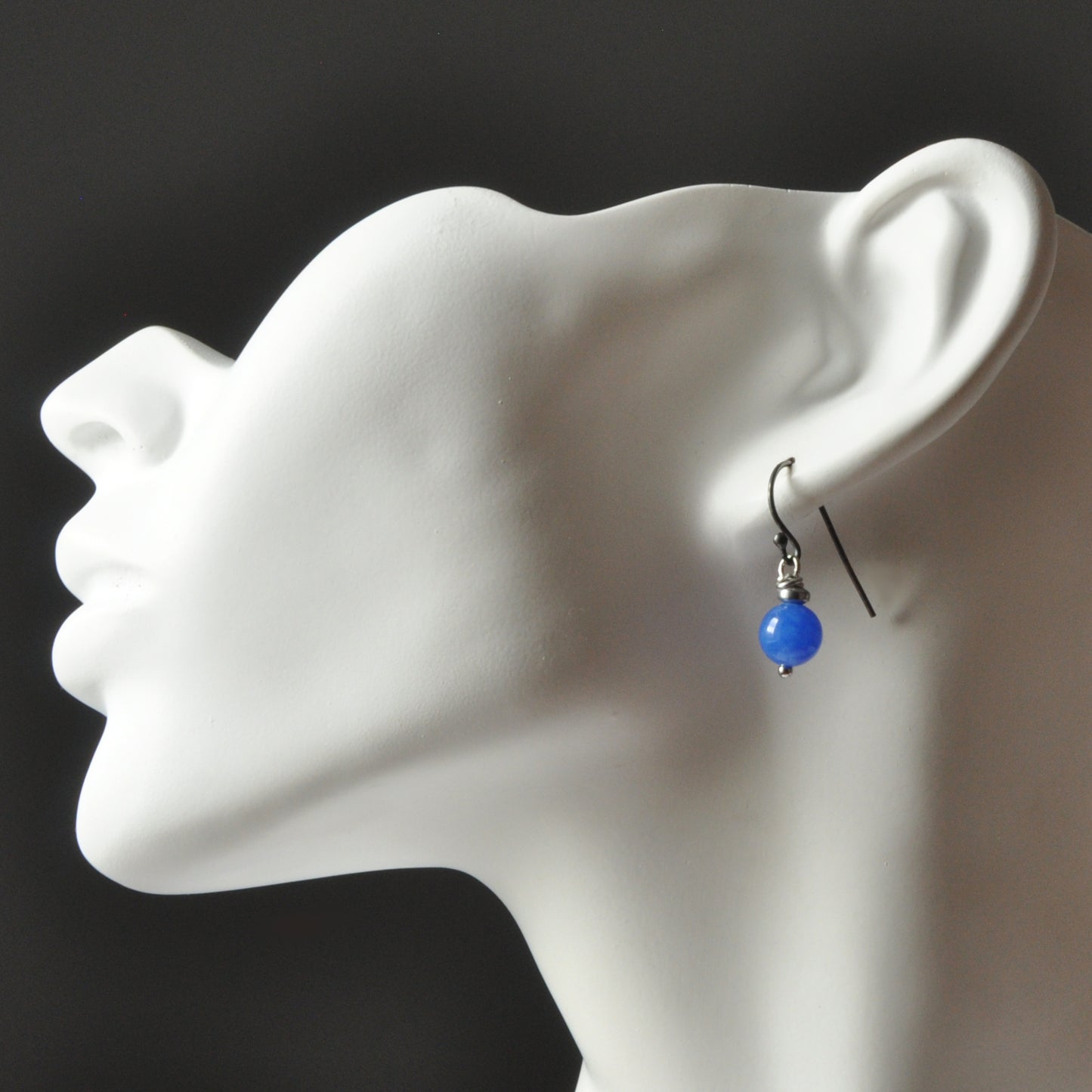 Minimalist handmade silver dangling earrings with agate 'Sky over Paris'