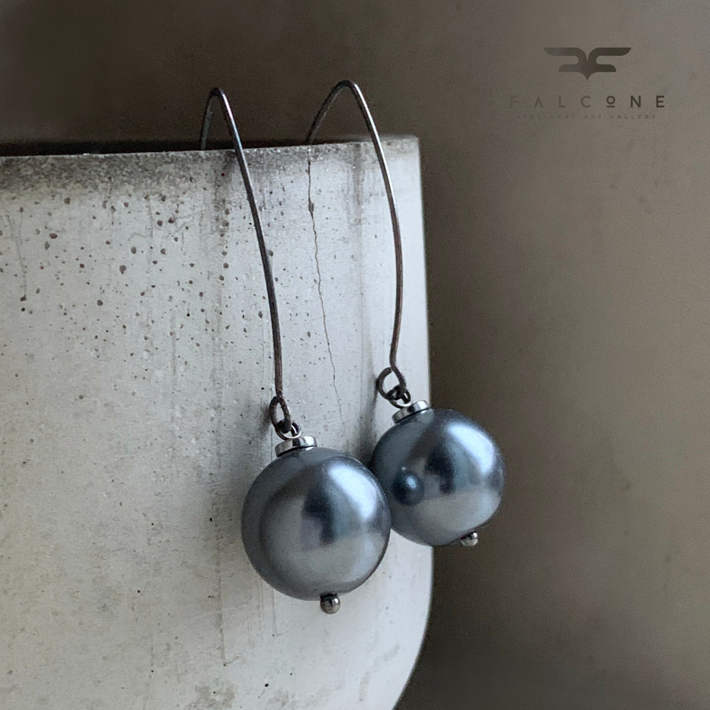 Pendientes con perlas esféricas ‘Gris’