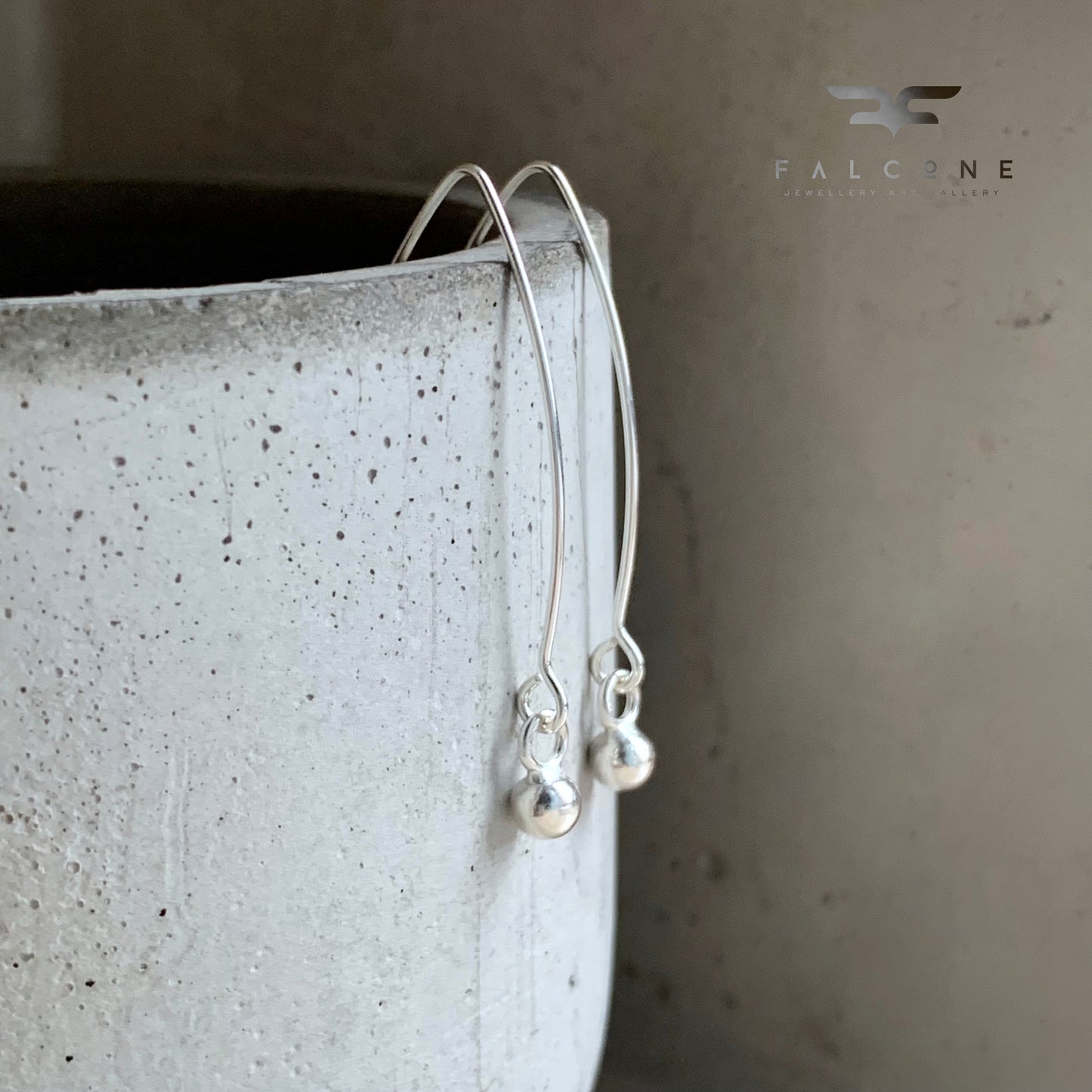 Minimalist Silver Earrings 'Silver Glow - Small Beads'