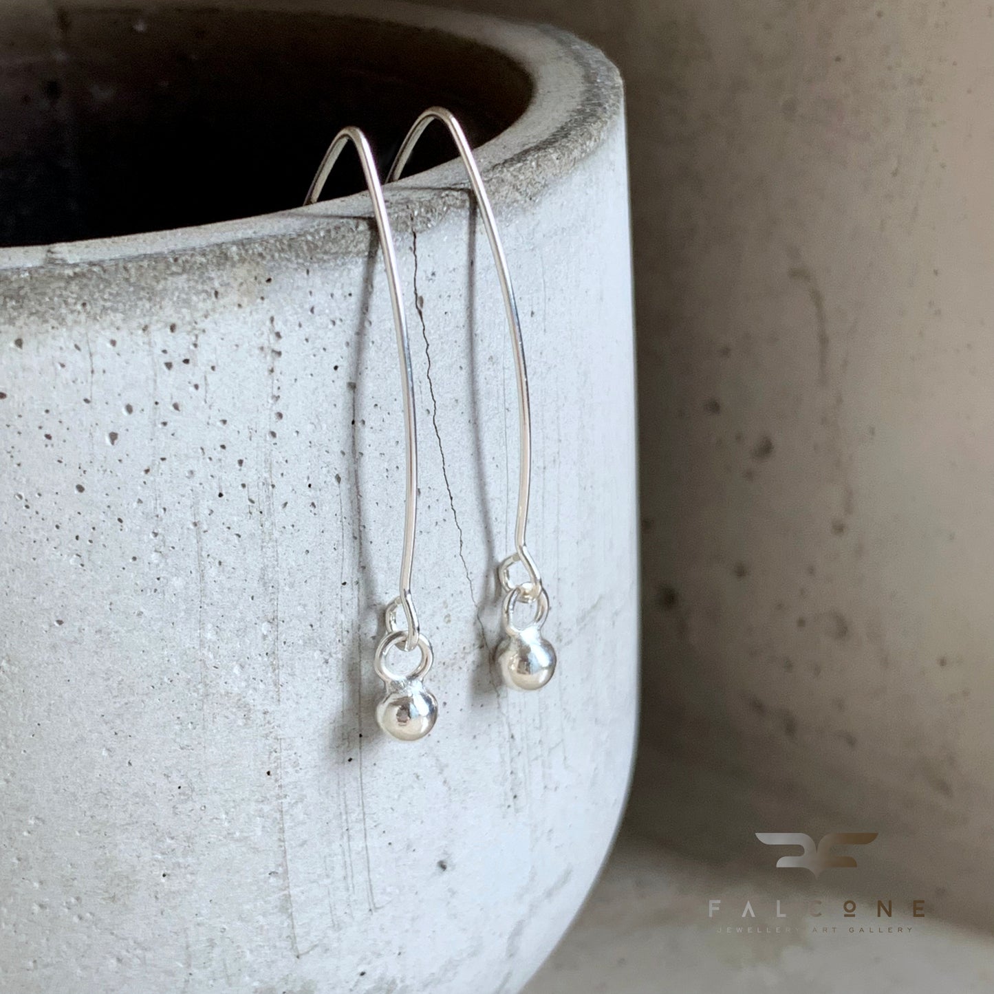 Minimalist Silver Earrings 'Silver Glow - Small Beads'