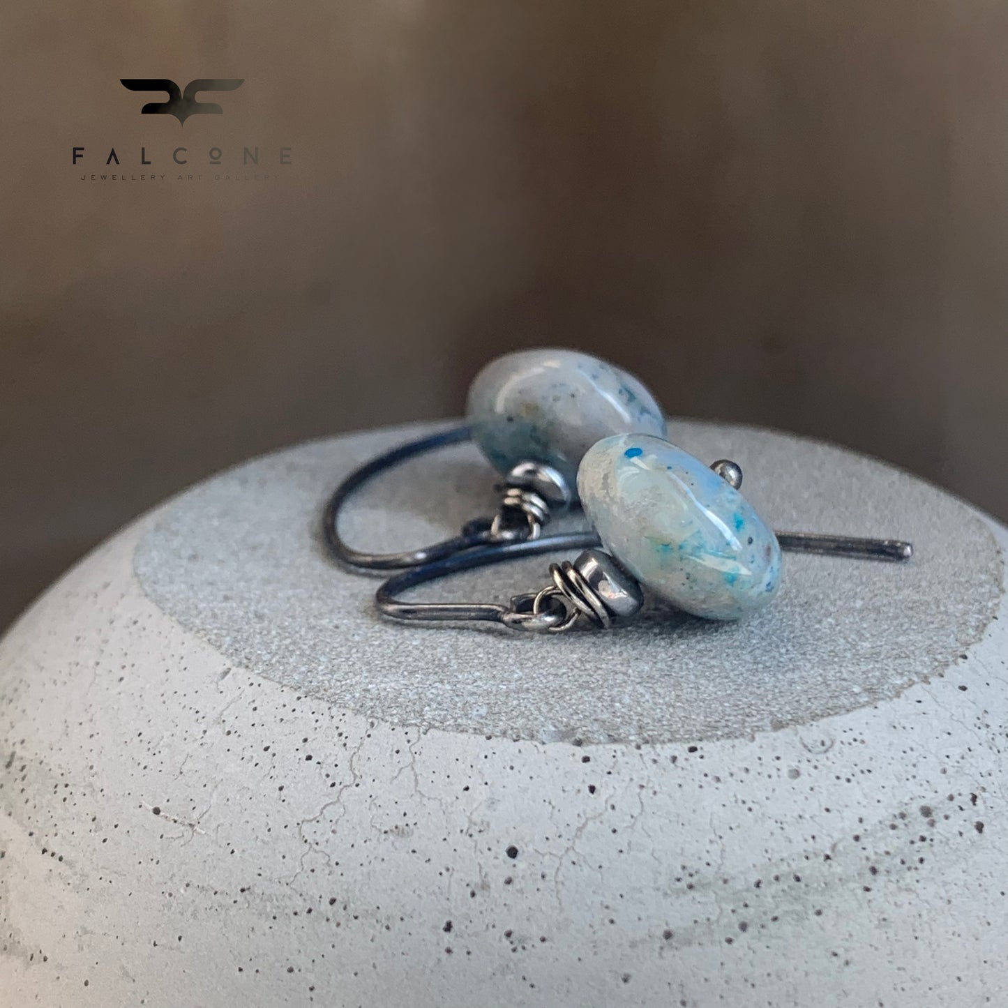 Pendientes con plata y piedras 'Larimar Gris'